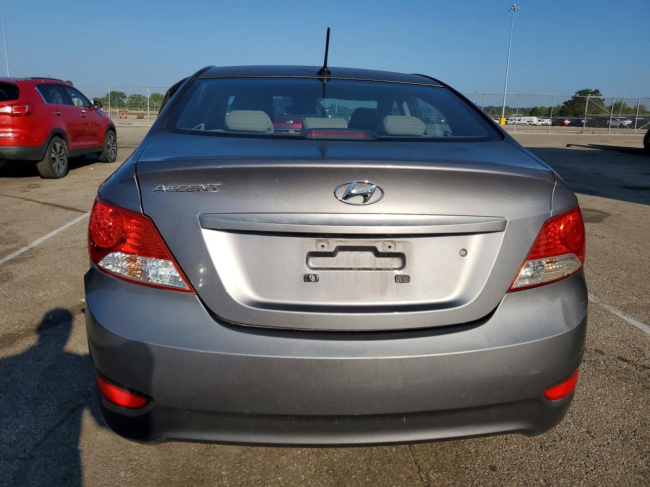 2014 Hyundai Accent Gls Gray vin: KMHCU4AE5EU769835