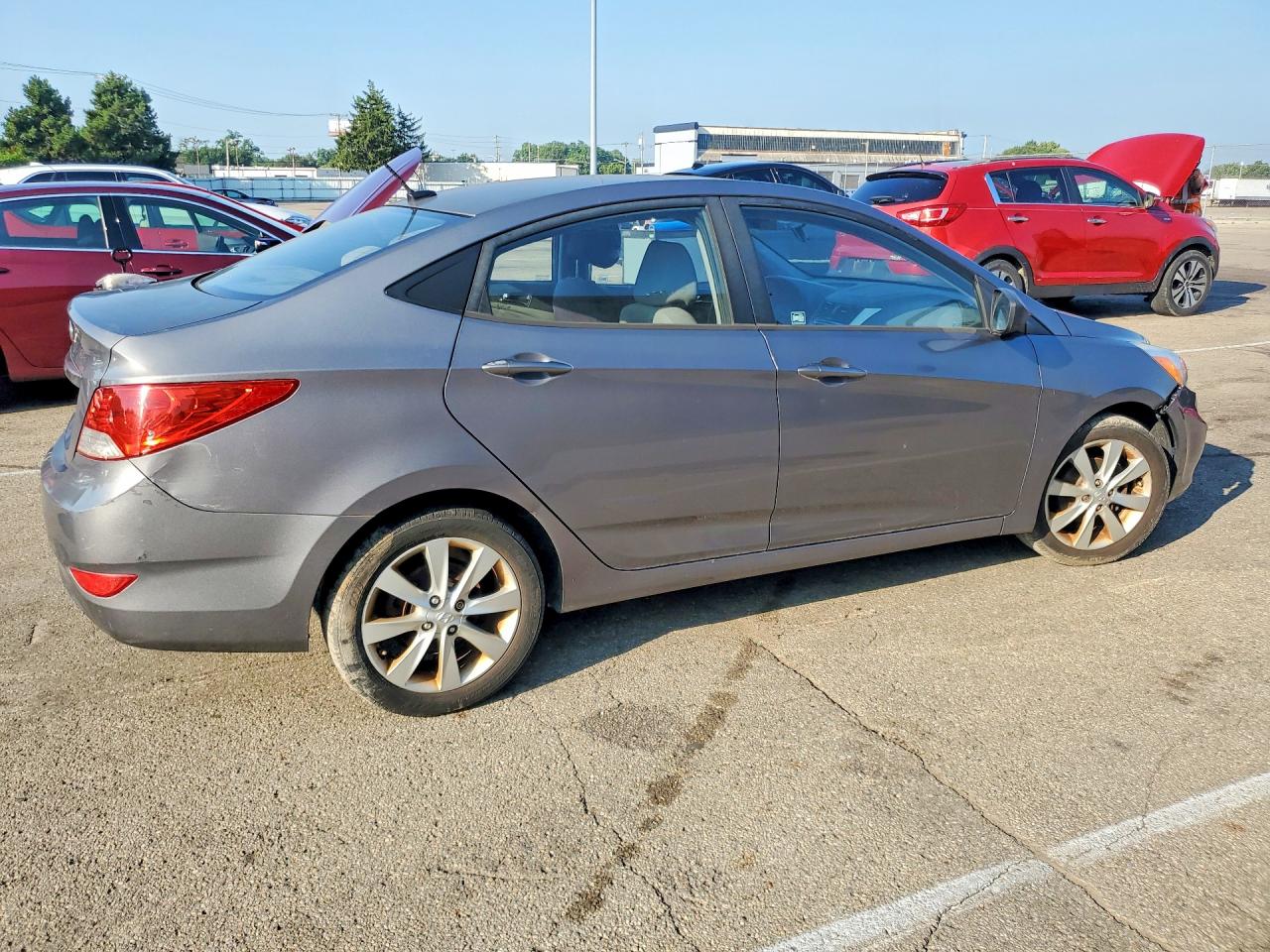 2014 Hyundai Accent Gls Gray vin: KMHCU4AE5EU769835