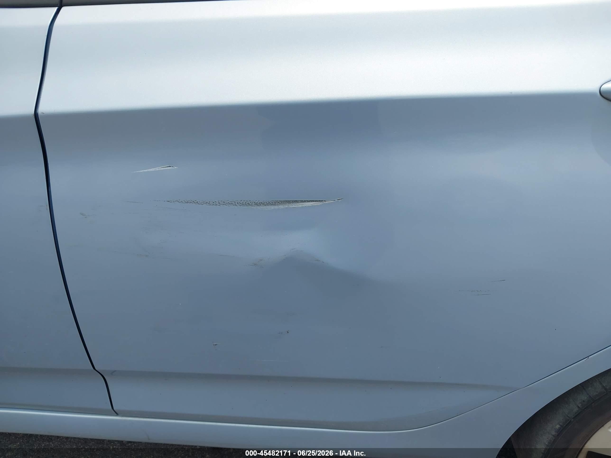 2012 Hyundai Accent Gls Light Blue vin: KMHCU4AE6CU101071