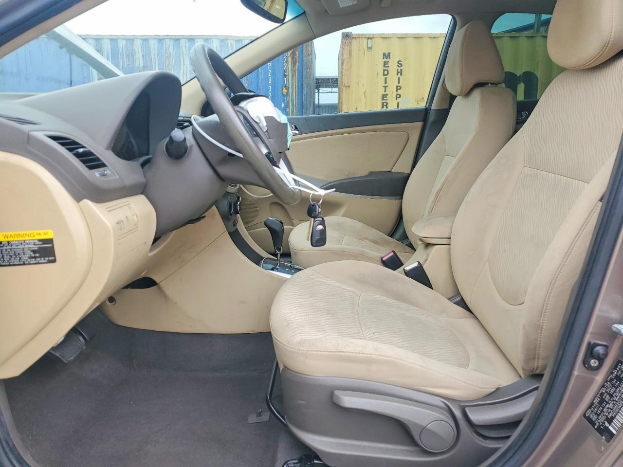 2012 Hyundai Accent Gls Tan vin: KMHCU4AE6CU196473