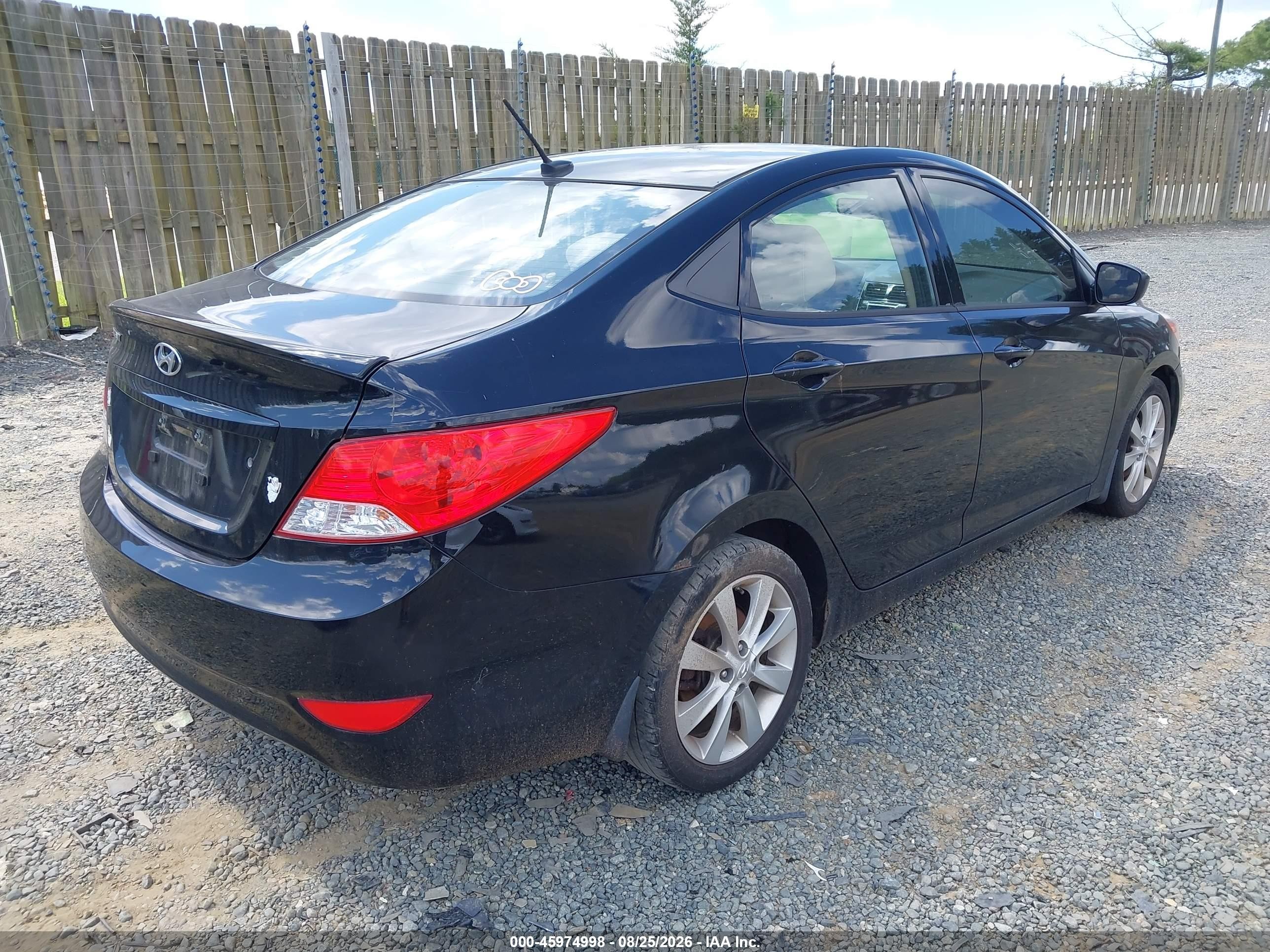 2014 Hyundai Accent Gls Black vin: KMHCU4AE6EU762246