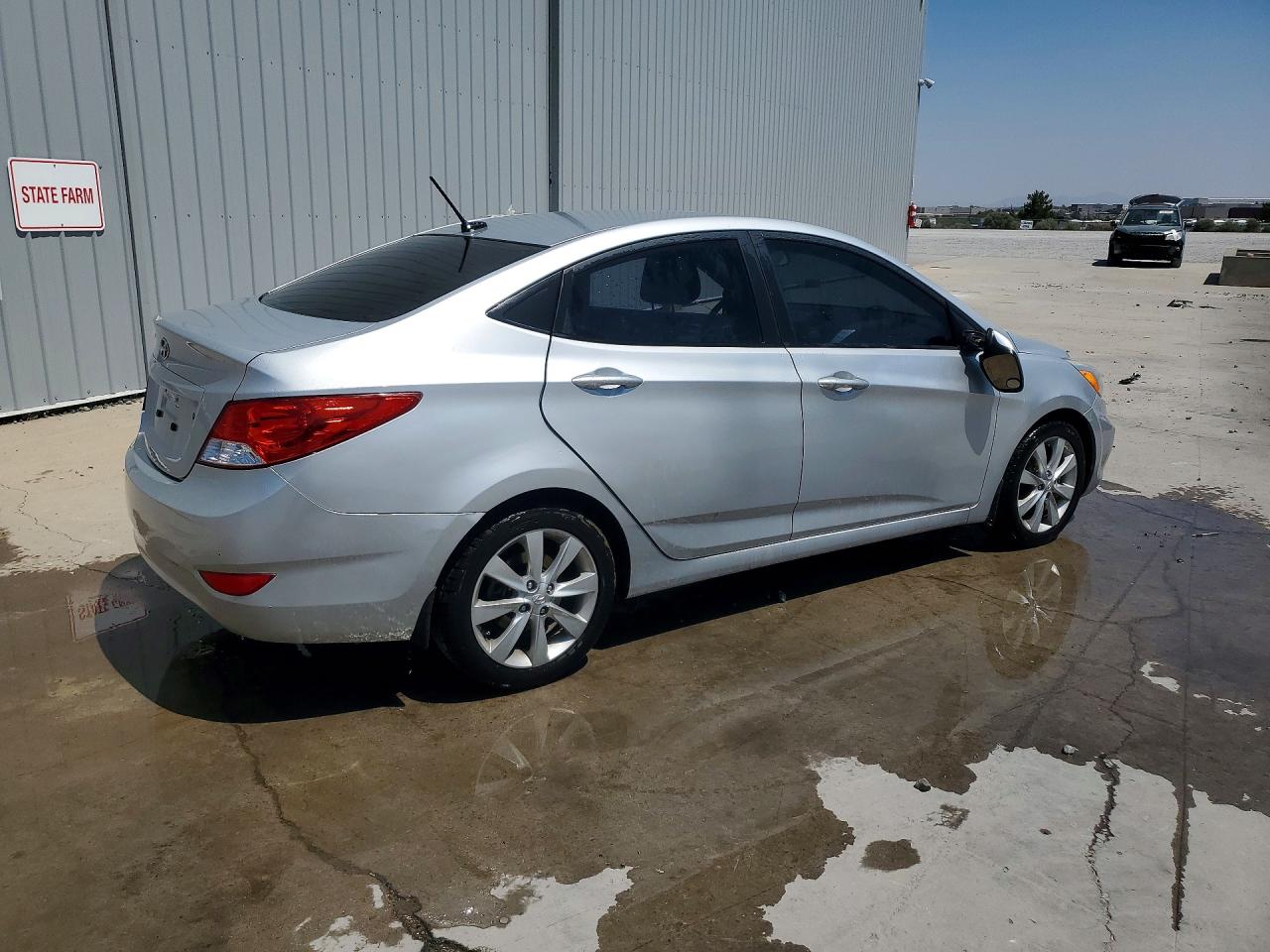 2014 Hyundai Accent Gls Silver vin: KMHCU4AE6EU775563
