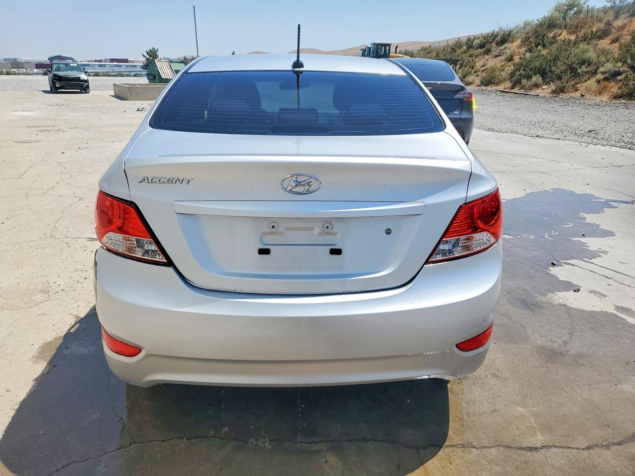 2014 Hyundai Accent Gls Silver vin: KMHCU4AE6EU775563