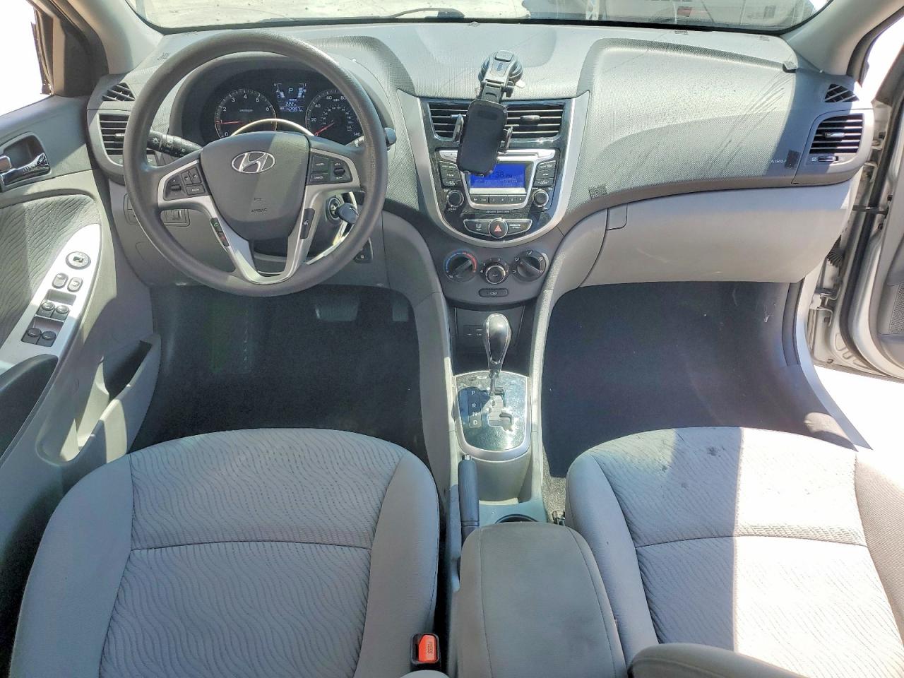 2014 Hyundai Accent Gls Silver vin: KMHCU4AE6EU775563