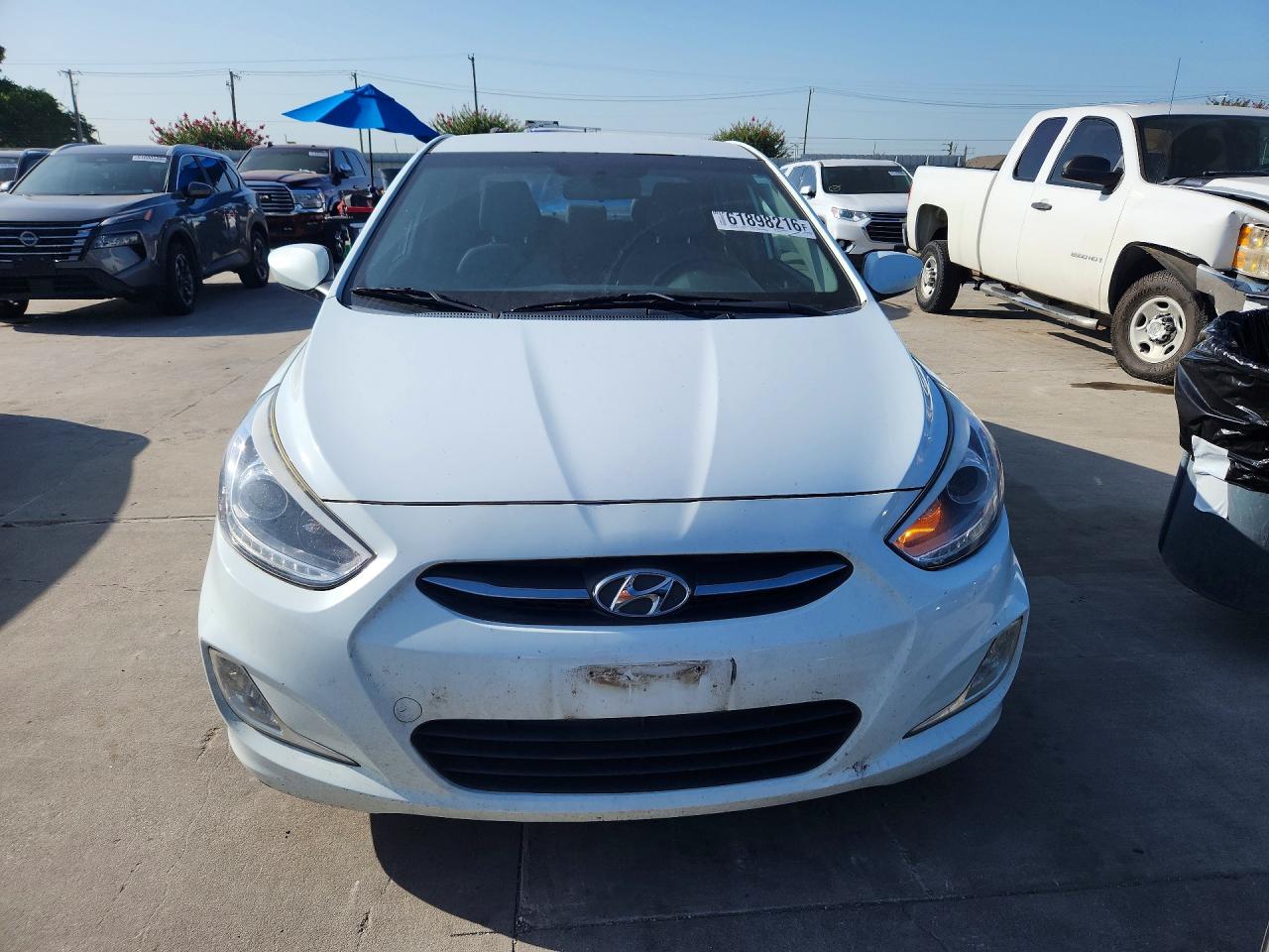 2015 Hyundai Accent Gls White vin: KMHCU4AE6FU822138