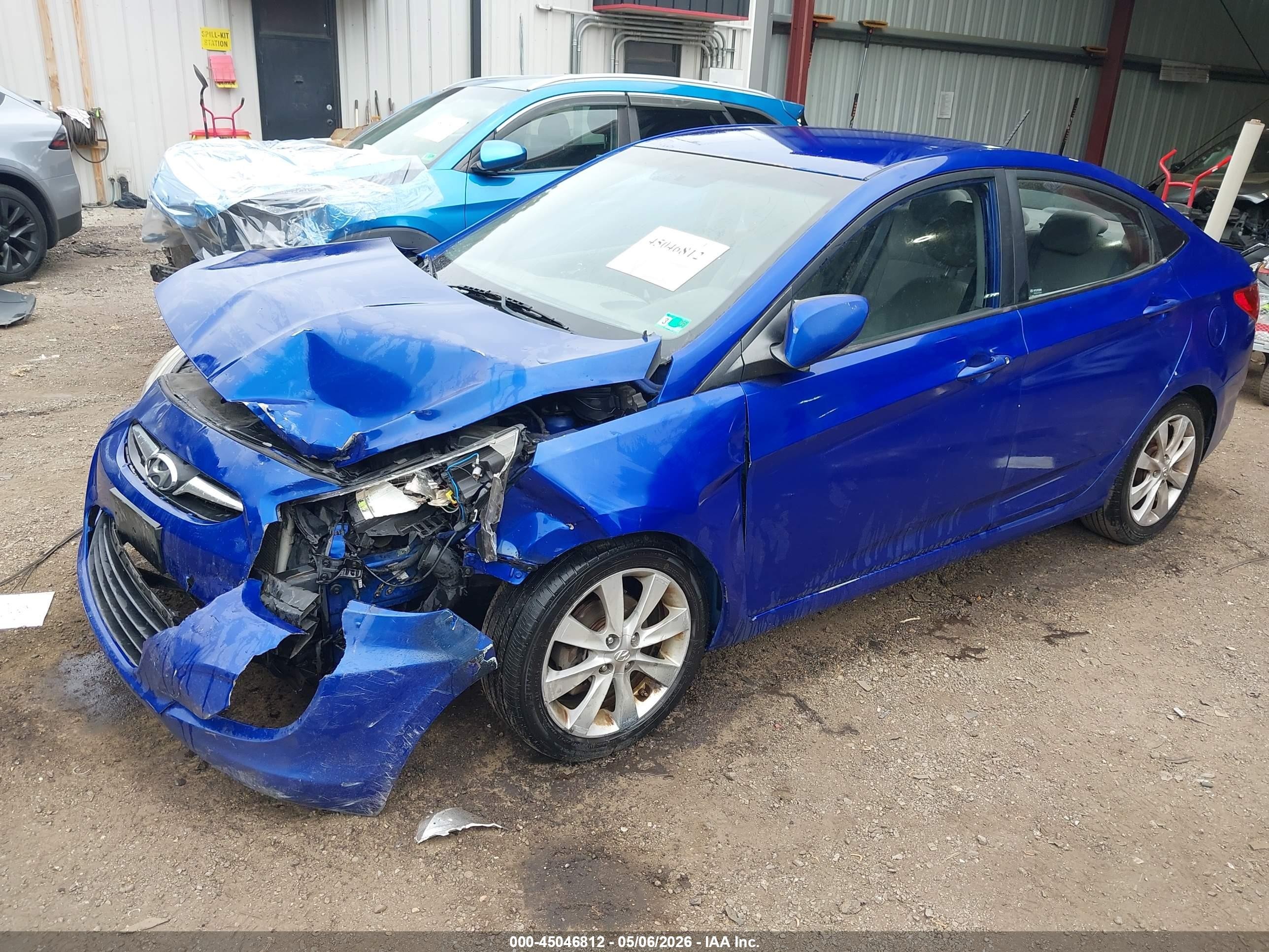 2012 Hyundai Accent Gls Blue vin: KMHCU4AE7CU063639