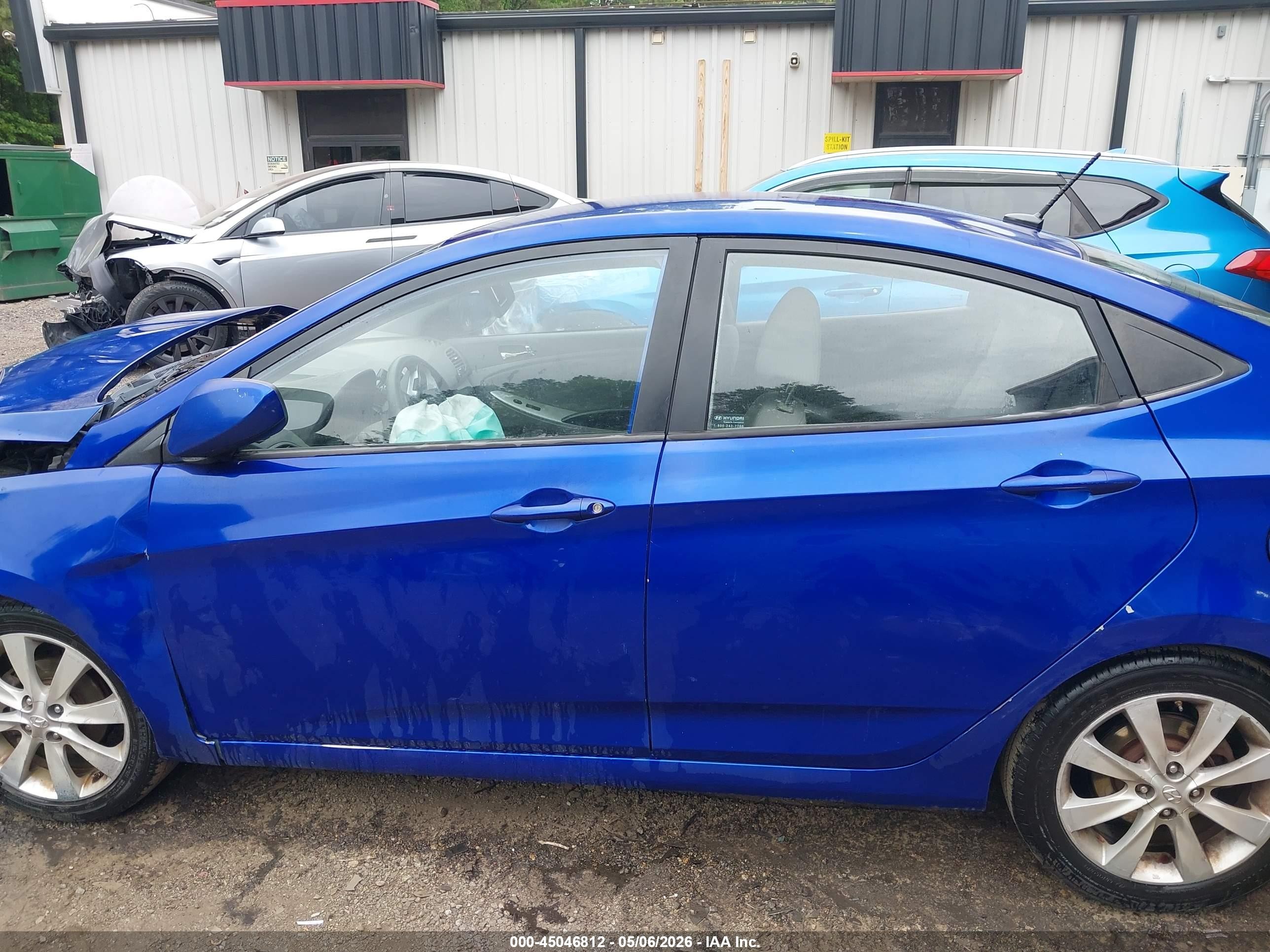 2012 Hyundai Accent Gls Blue vin: KMHCU4AE7CU063639