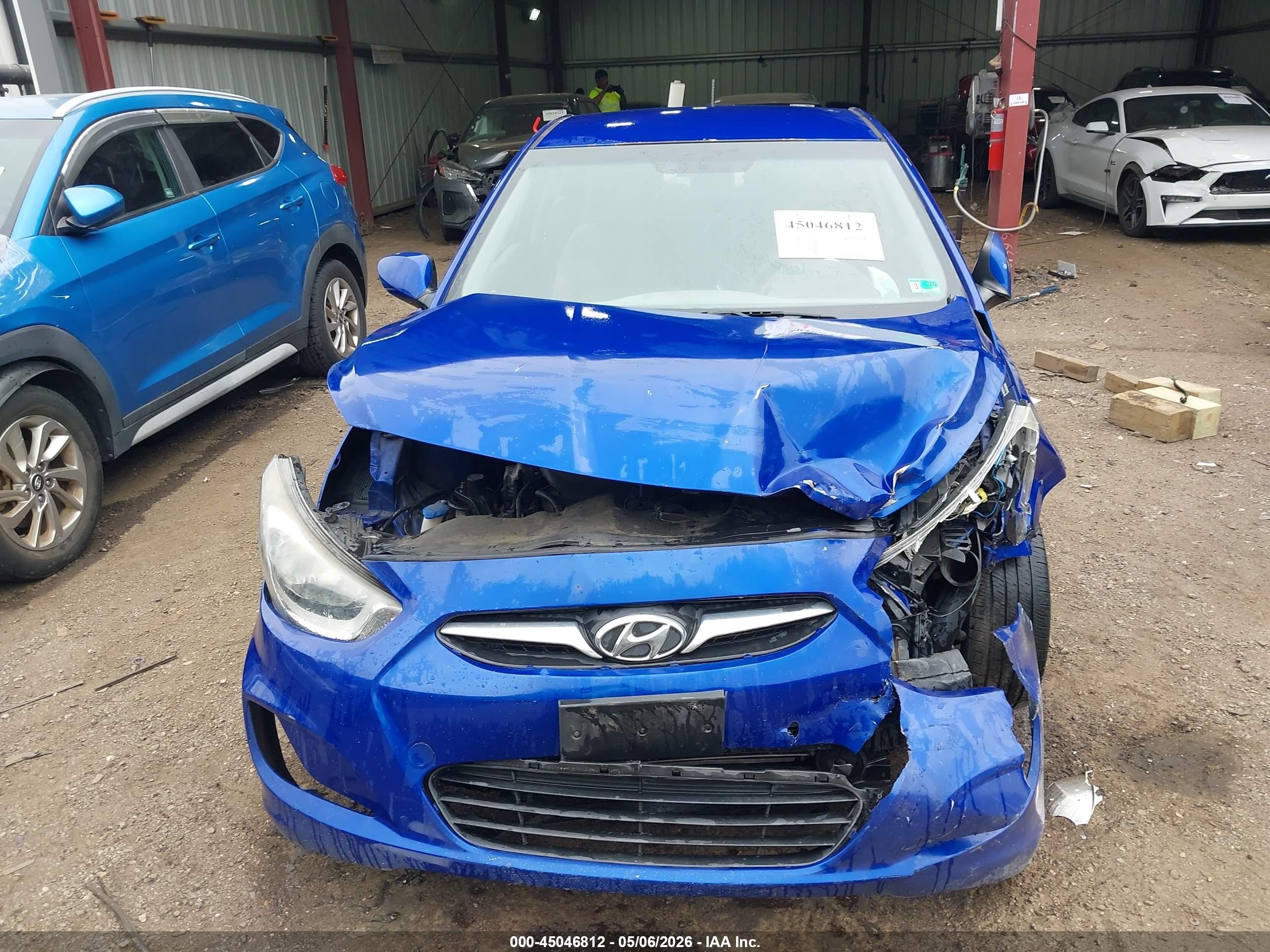 2012 Hyundai Accent Gls Blue vin: KMHCU4AE7CU063639
