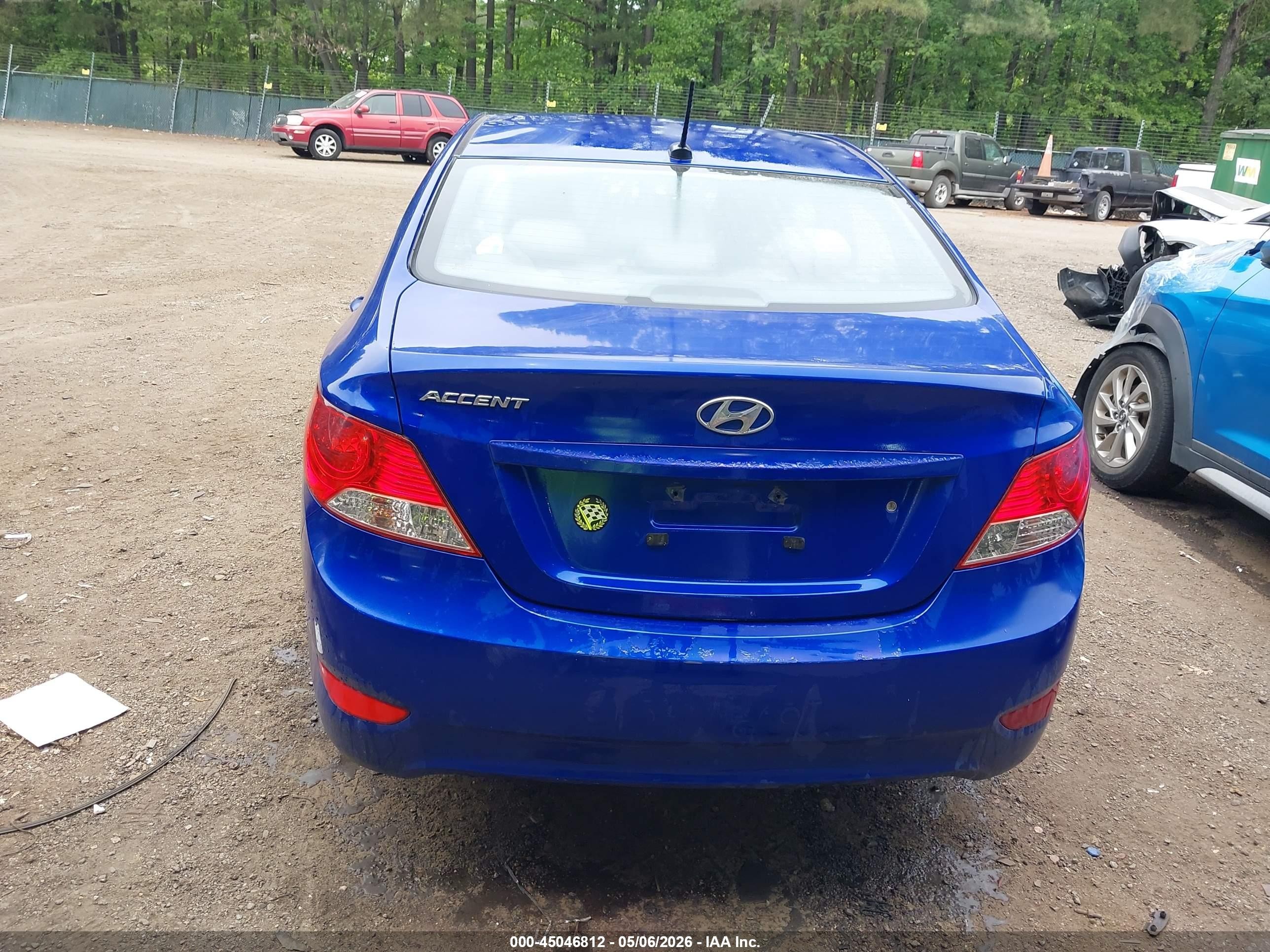 2012 Hyundai Accent Gls Blue vin: KMHCU4AE7CU063639