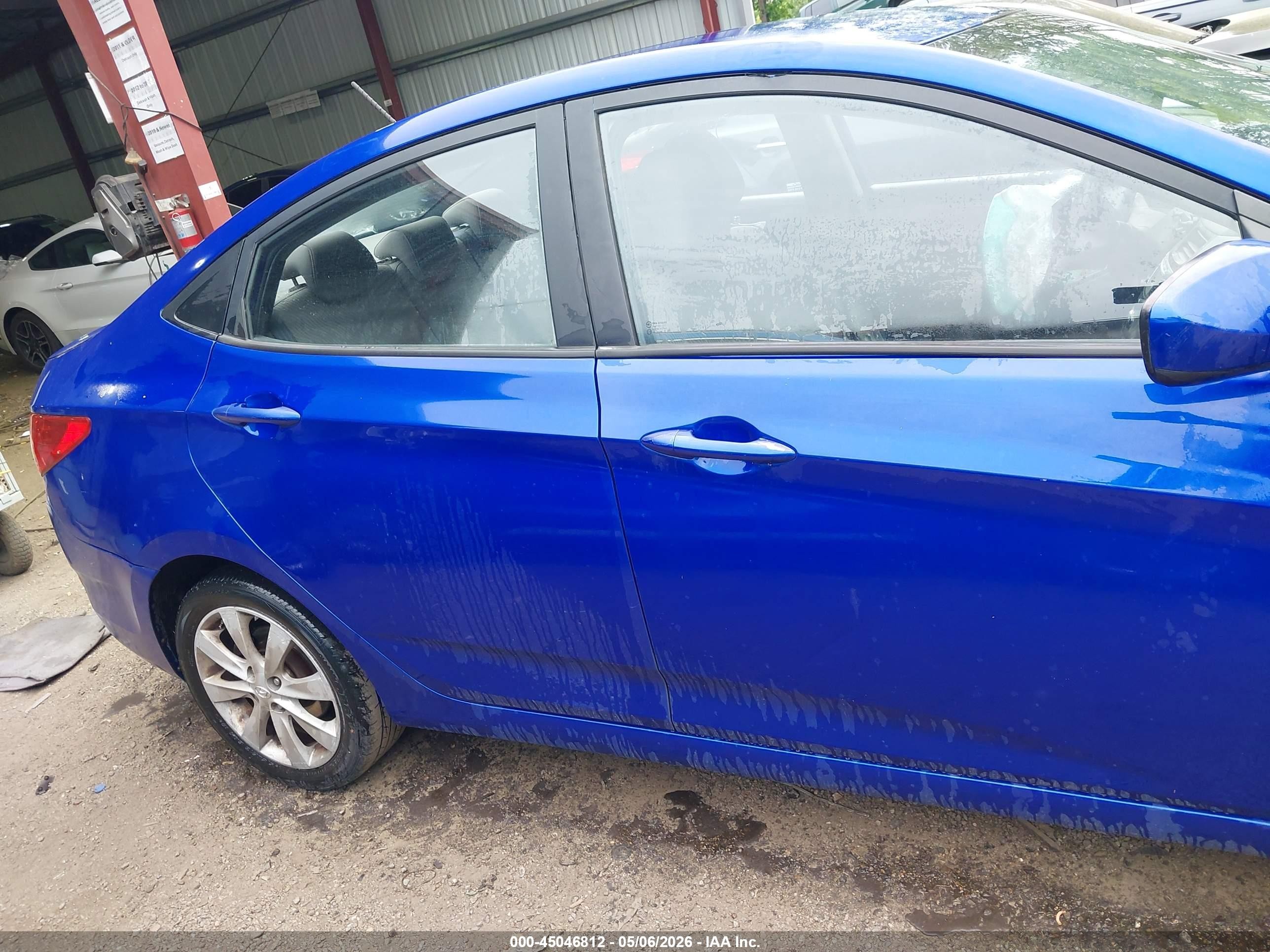 2012 Hyundai Accent Gls Blue vin: KMHCU4AE7CU063639