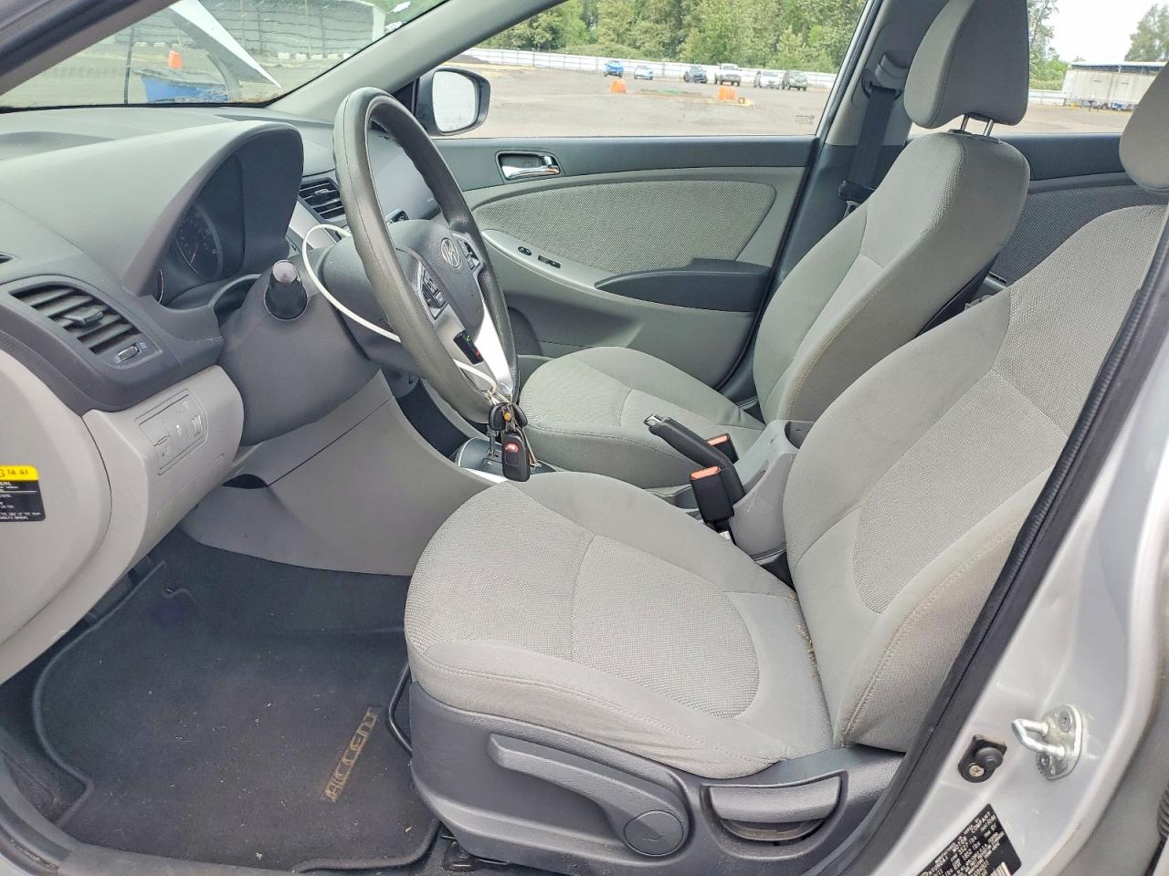2012 Hyundai Accent Gls Silver vin: KMHCU4AE7CU084801