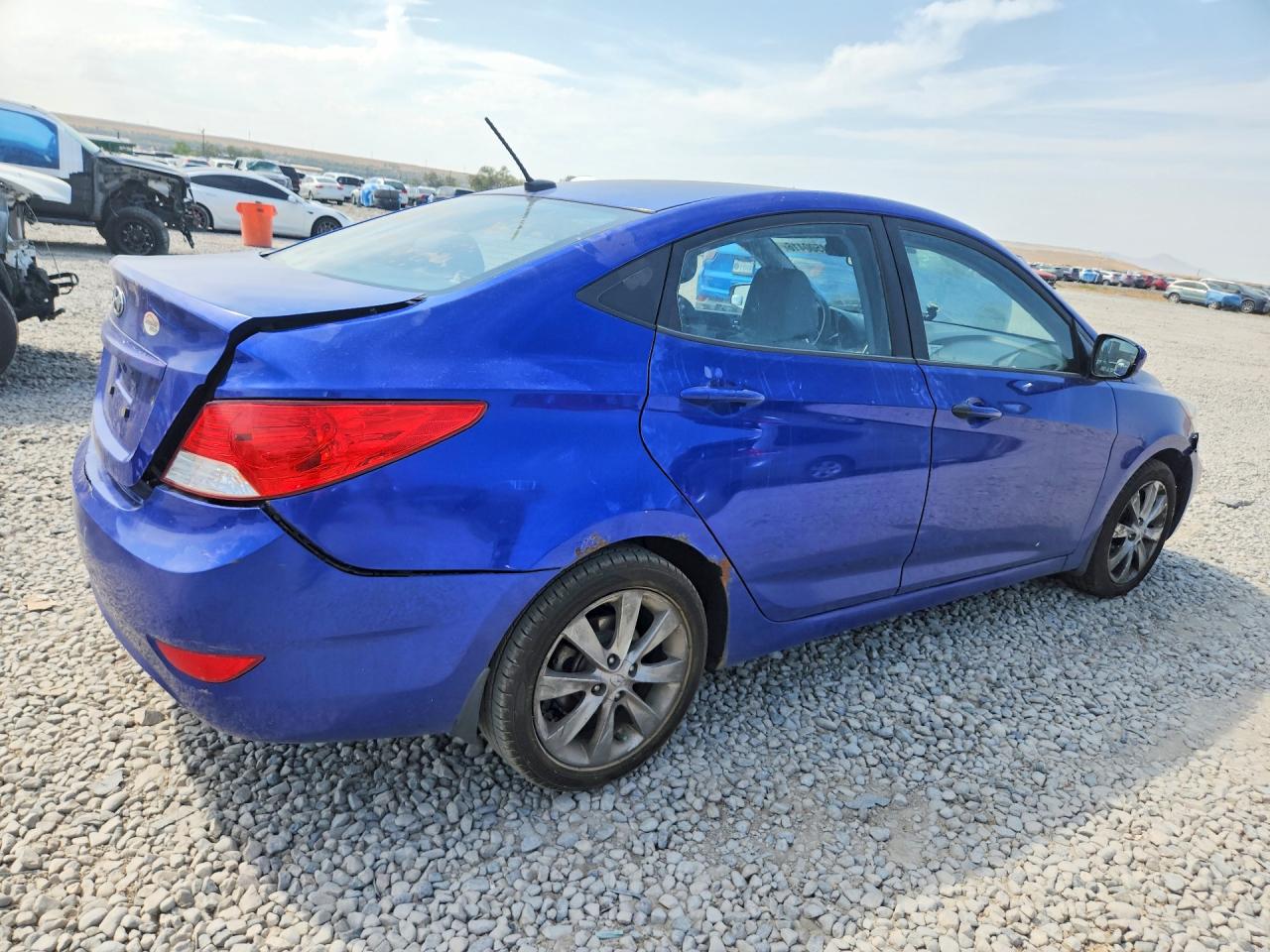 2012 Hyundai Accent Gls Blue vin: KMHCU4AE7CU115786