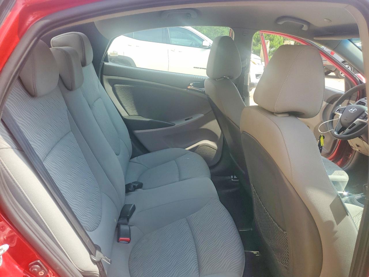 2012 Hyundai Accent Gls Red vin: KMHCU4AE7CU162168