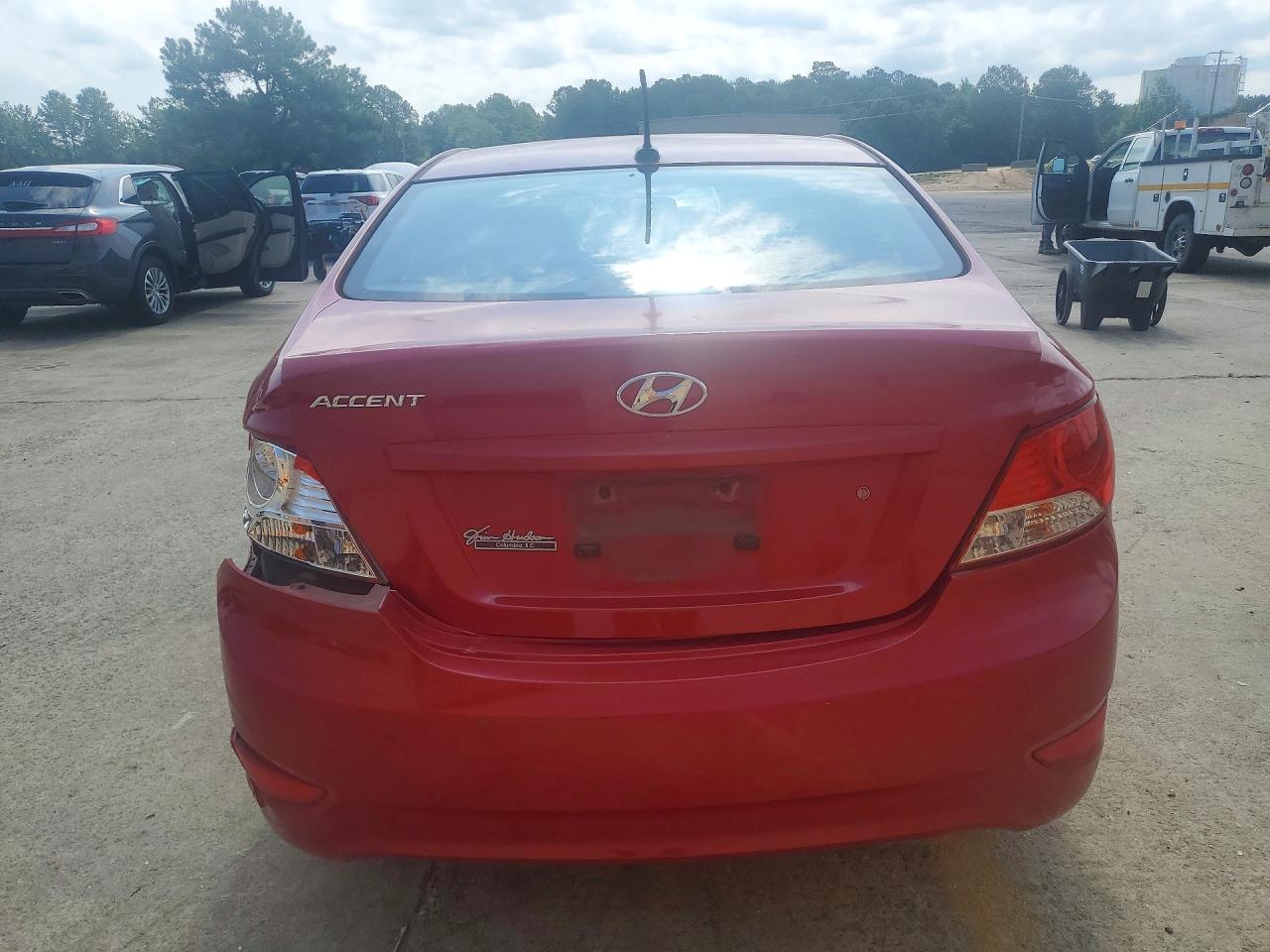 2012 Hyundai Accent Gls Red vin: KMHCU4AE7CU162168