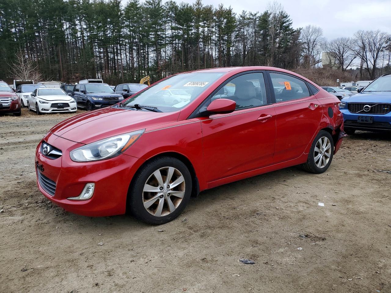 2012 Hyundai Accent Gls Red vin: KMHCU4AE7CU184803