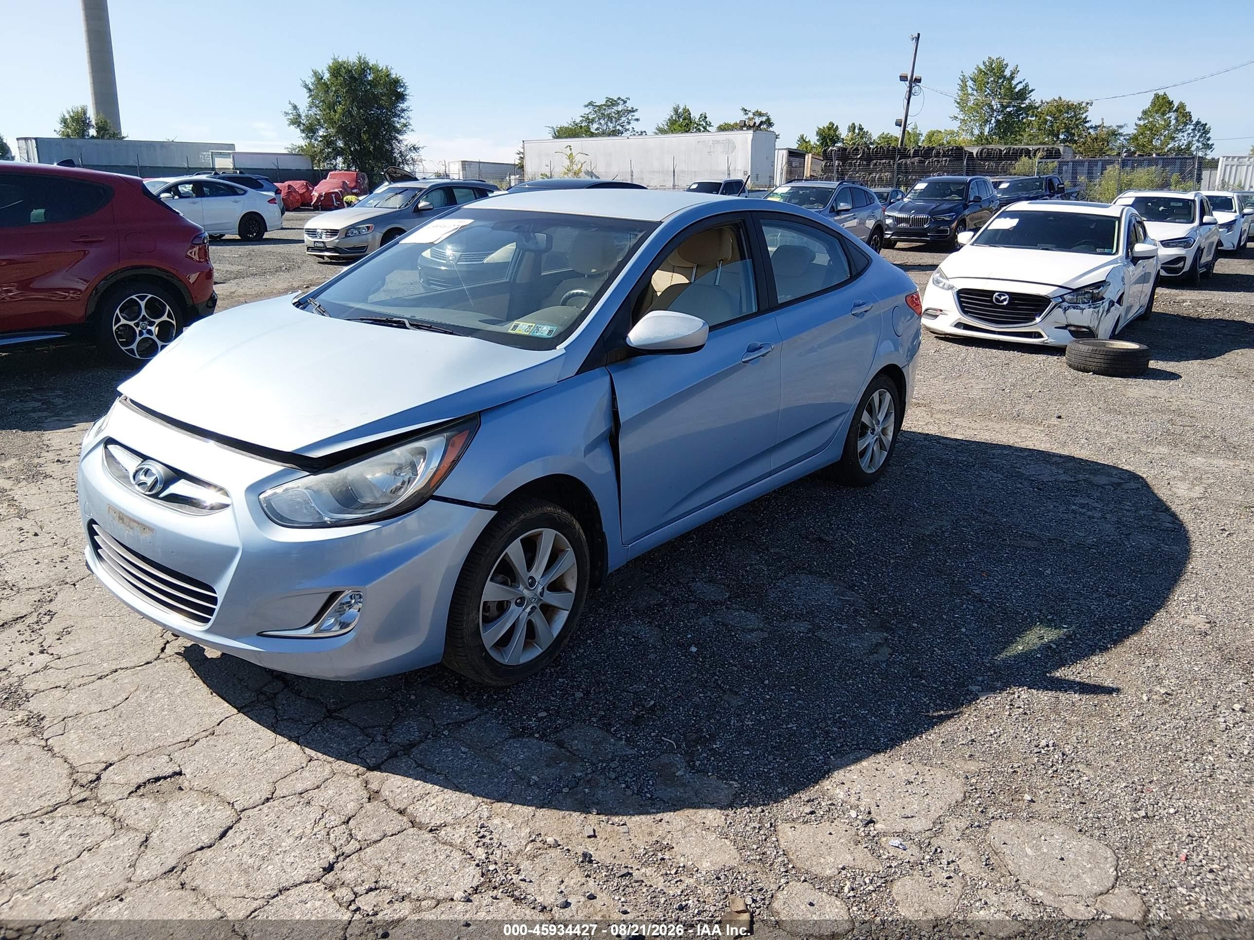 2013 Hyundai Accent Gls Blue vin: KMHCU4AE7DU427690