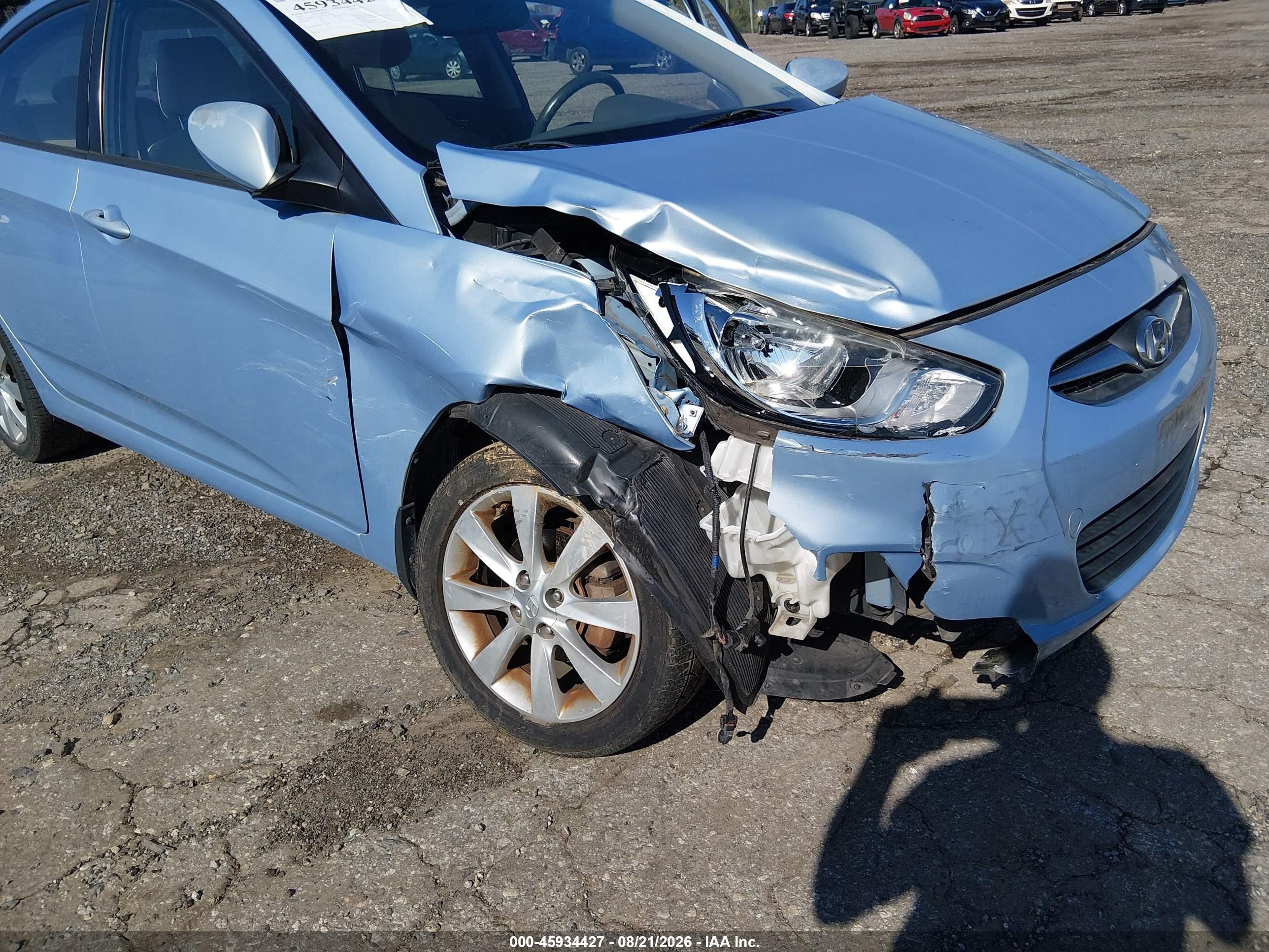 2013 Hyundai Accent Gls Blue vin: KMHCU4AE7DU427690