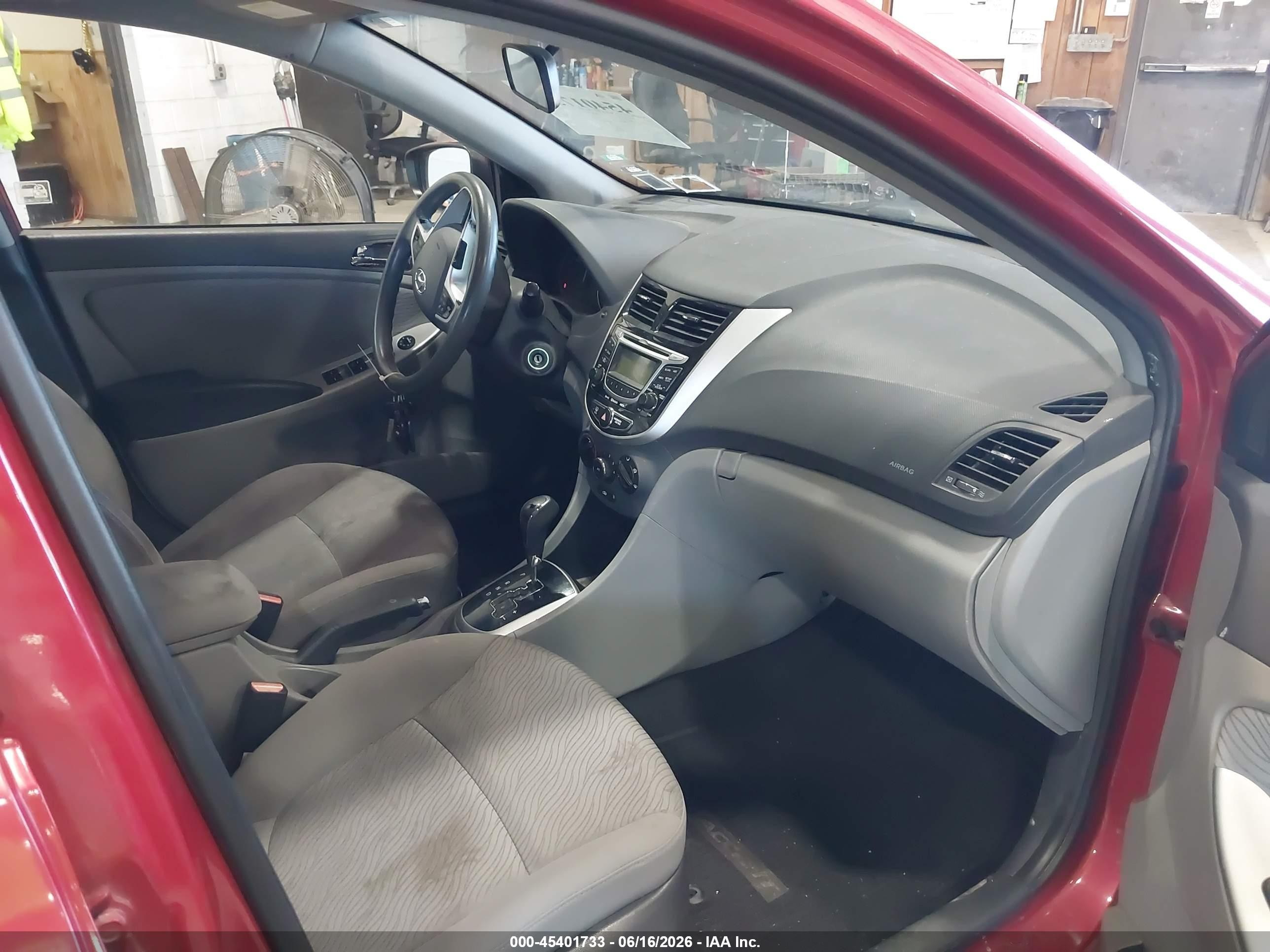 2013 Hyundai Accent Gls Red vin: KMHCU4AE7DU443954