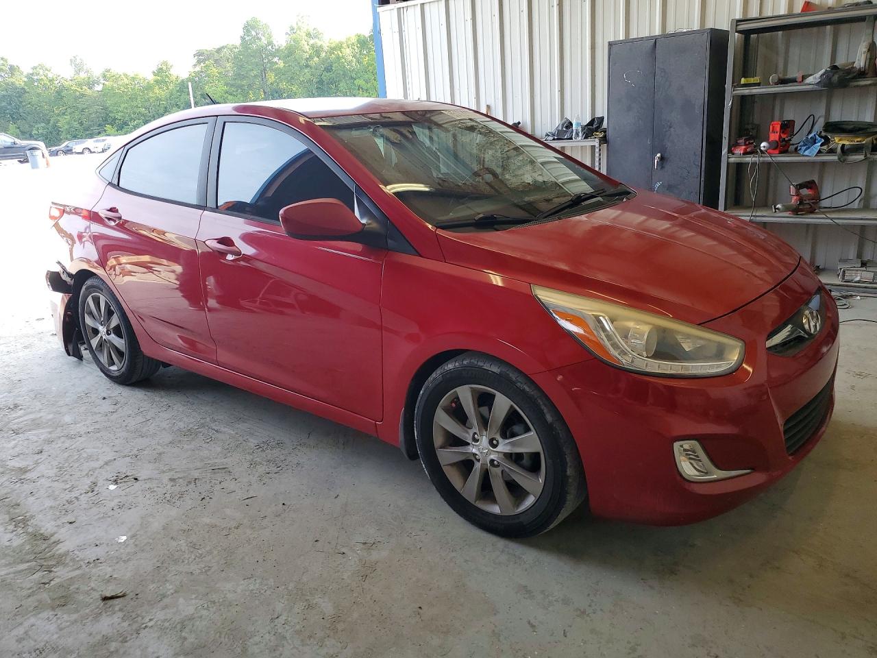 2014 Hyundai Accent Gls Красный vin: KMHCU4AE7EU608886