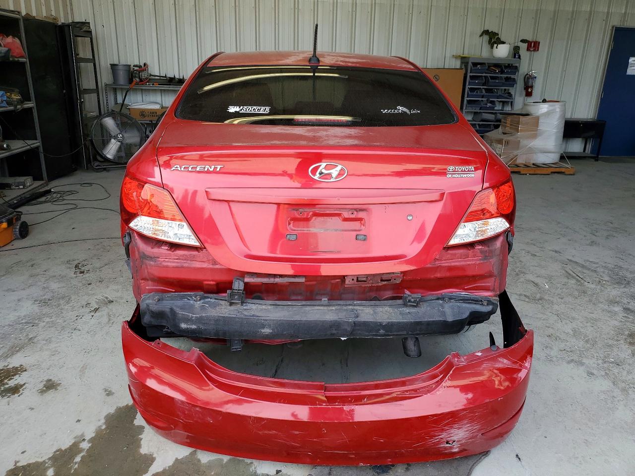 2014 Hyundai Accent Gls Красный vin: KMHCU4AE7EU608886