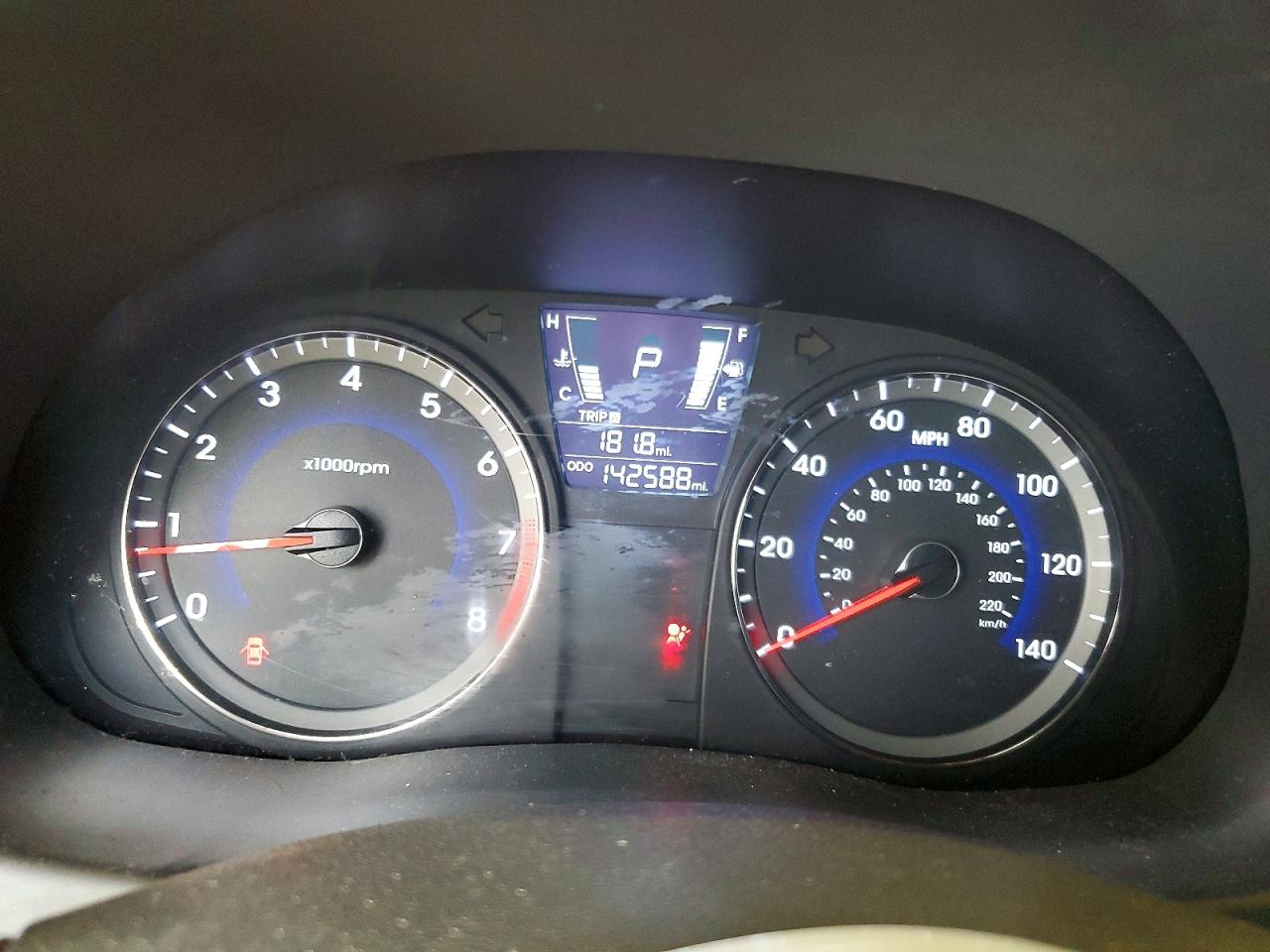 2014 Hyundai Accent Gls Красный vin: KMHCU4AE7EU608886
