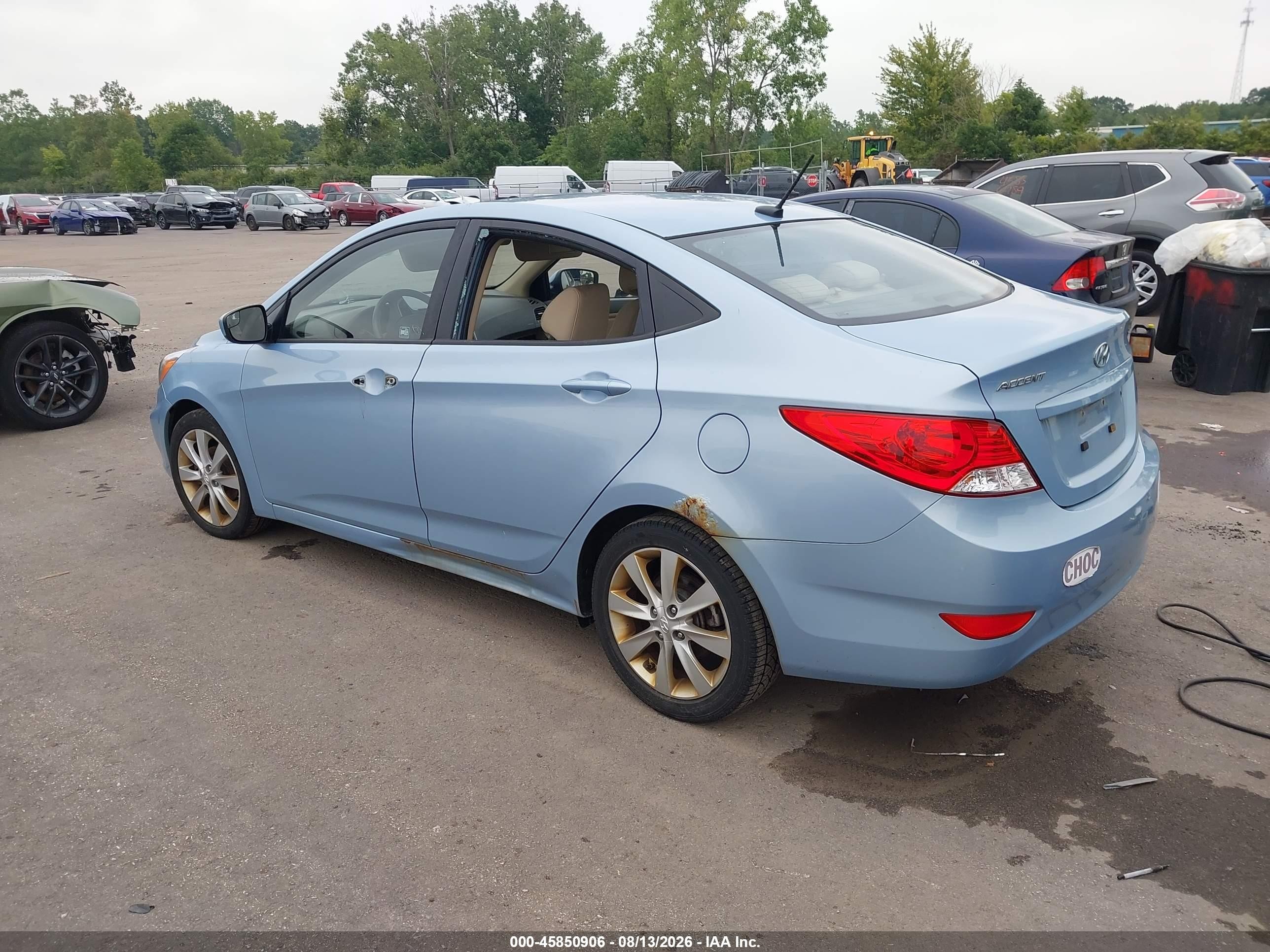 2014 Hyundai Accent Gls Light Blue vin: KMHCU4AE7EU752518