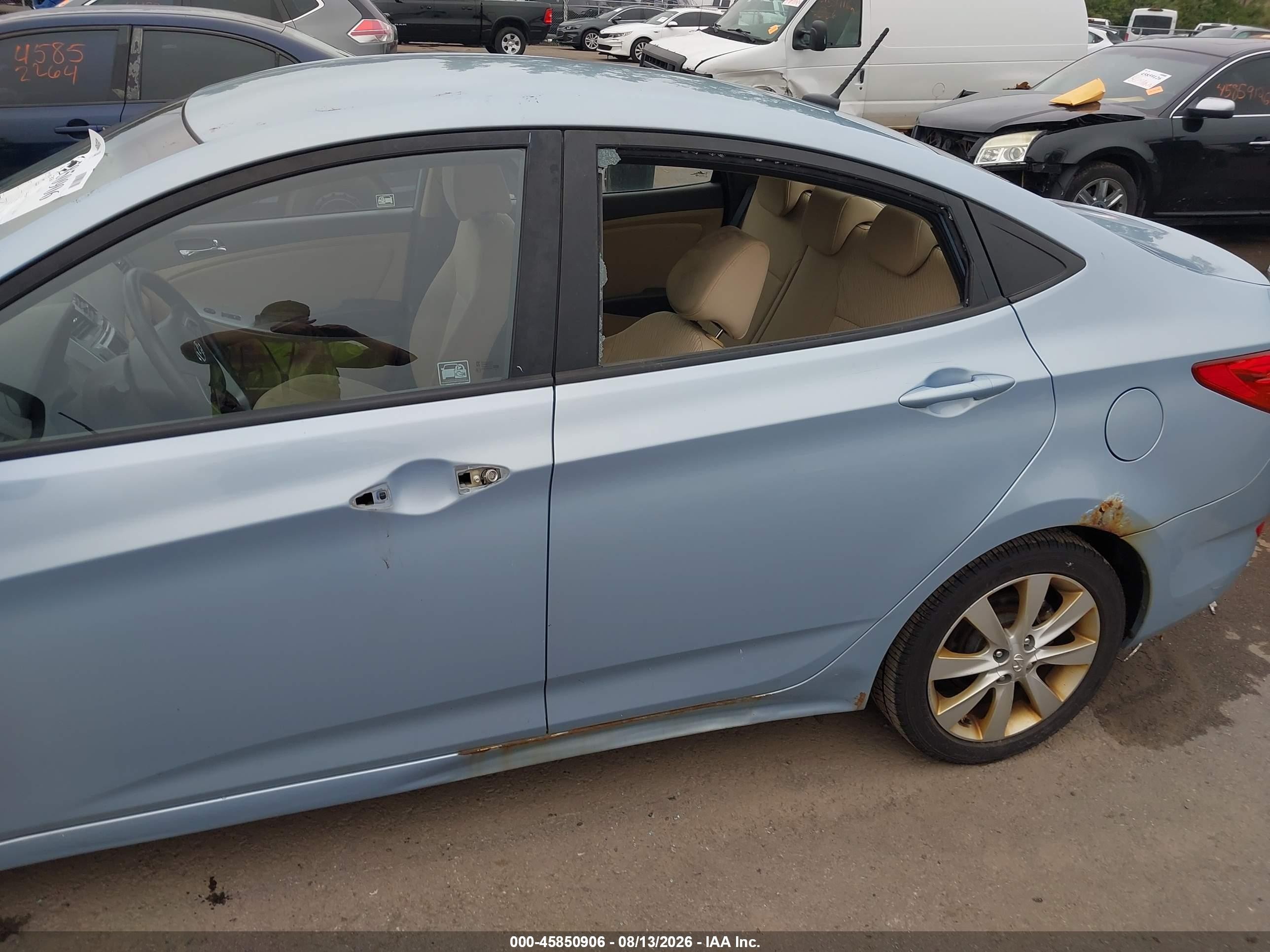2014 Hyundai Accent Gls Light Blue vin: KMHCU4AE7EU752518