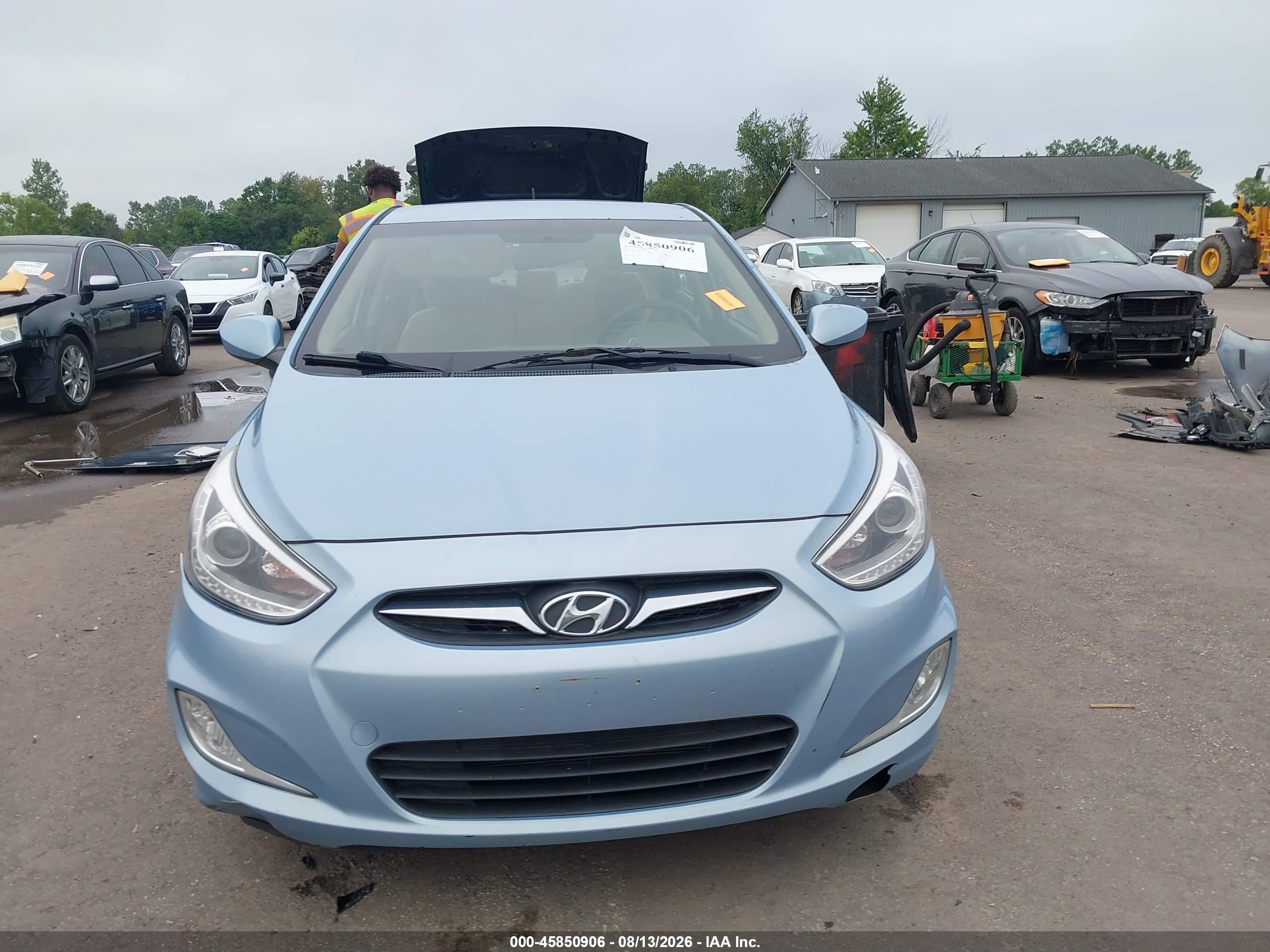 2014 Hyundai Accent Gls Light Blue vin: KMHCU4AE7EU752518