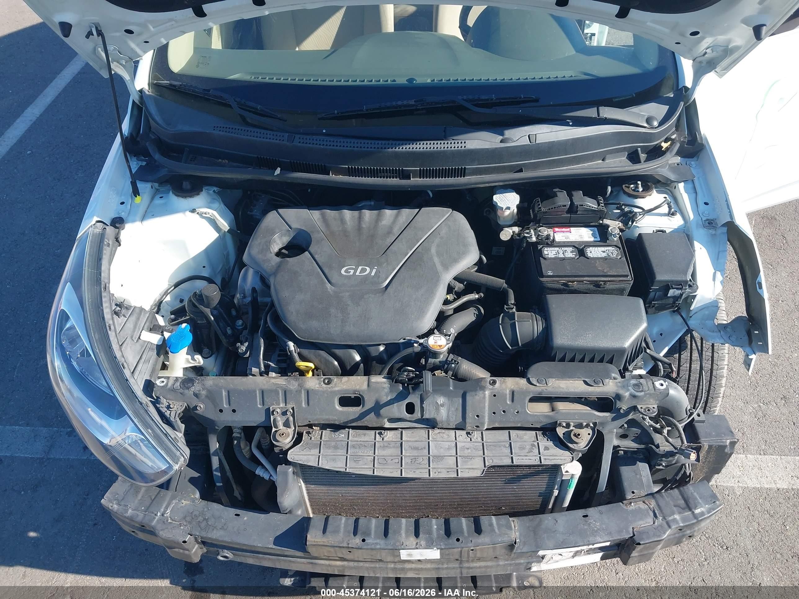 2012 Hyundai Accent Gls White vin: KMHCU4AE8CU267057
