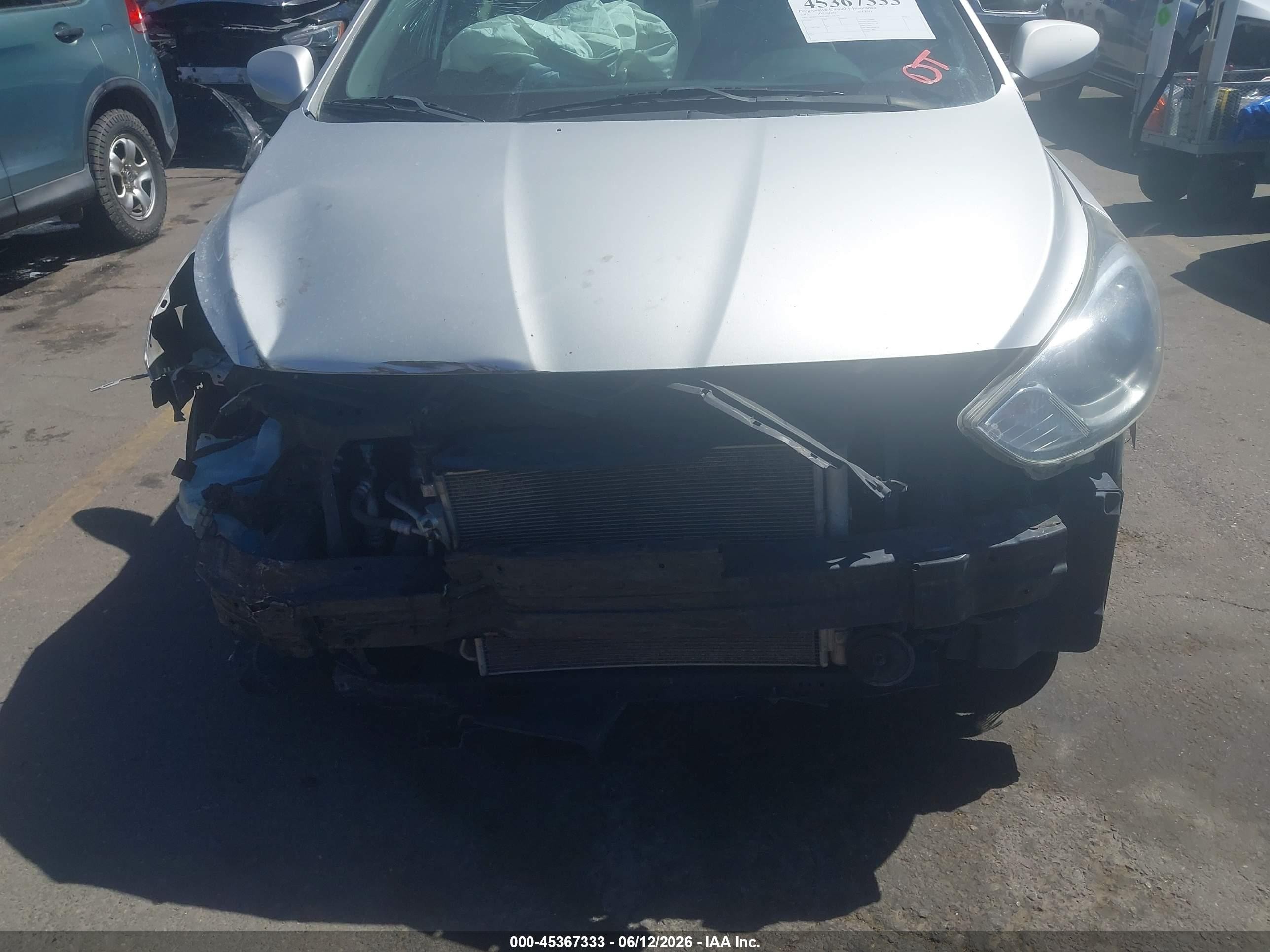 2013 Hyundai Accent Gls Silver vin: KMHCU4AE8DU275144