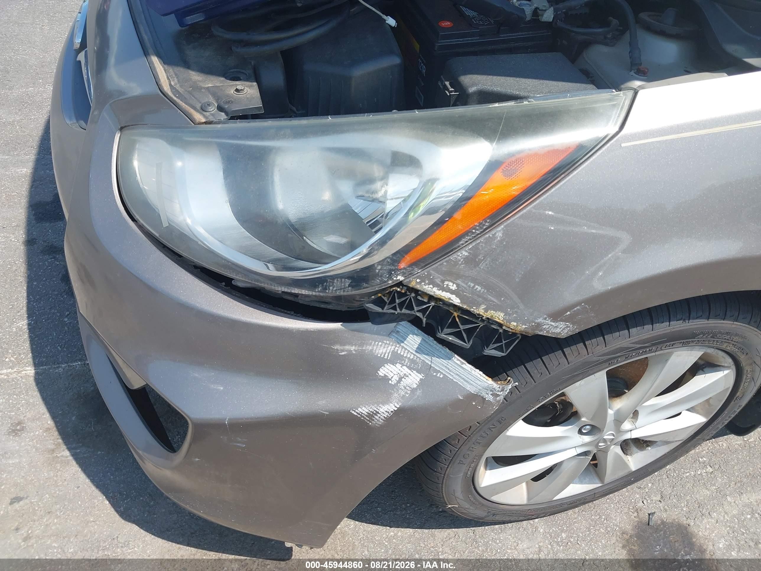 2013 Hyundai Accent Gls Бежевый vin: KMHCU4AE8DU441260