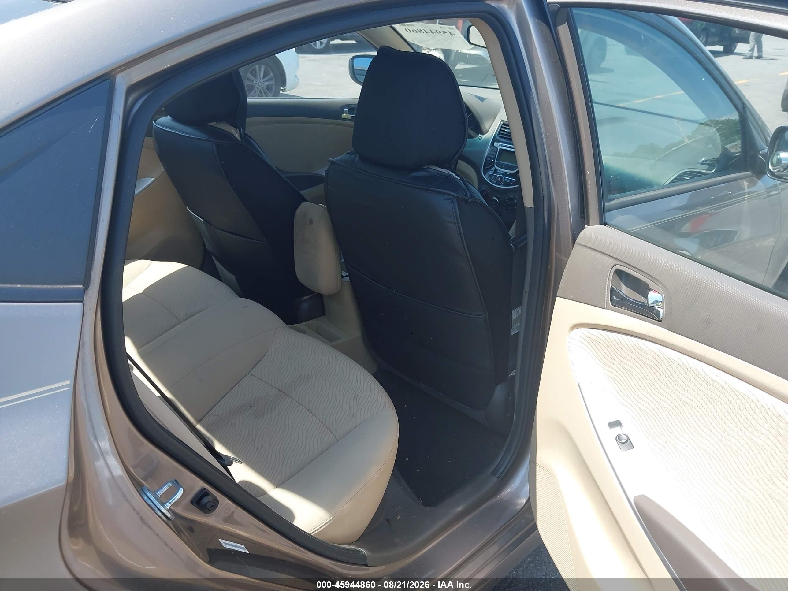 2013 Hyundai Accent Gls Бежевый vin: KMHCU4AE8DU441260