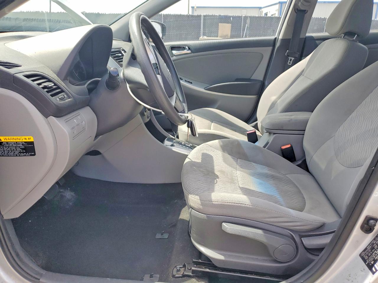 2013 Hyundai Accent Gls Silver vin: KMHCU4AE8DU578215