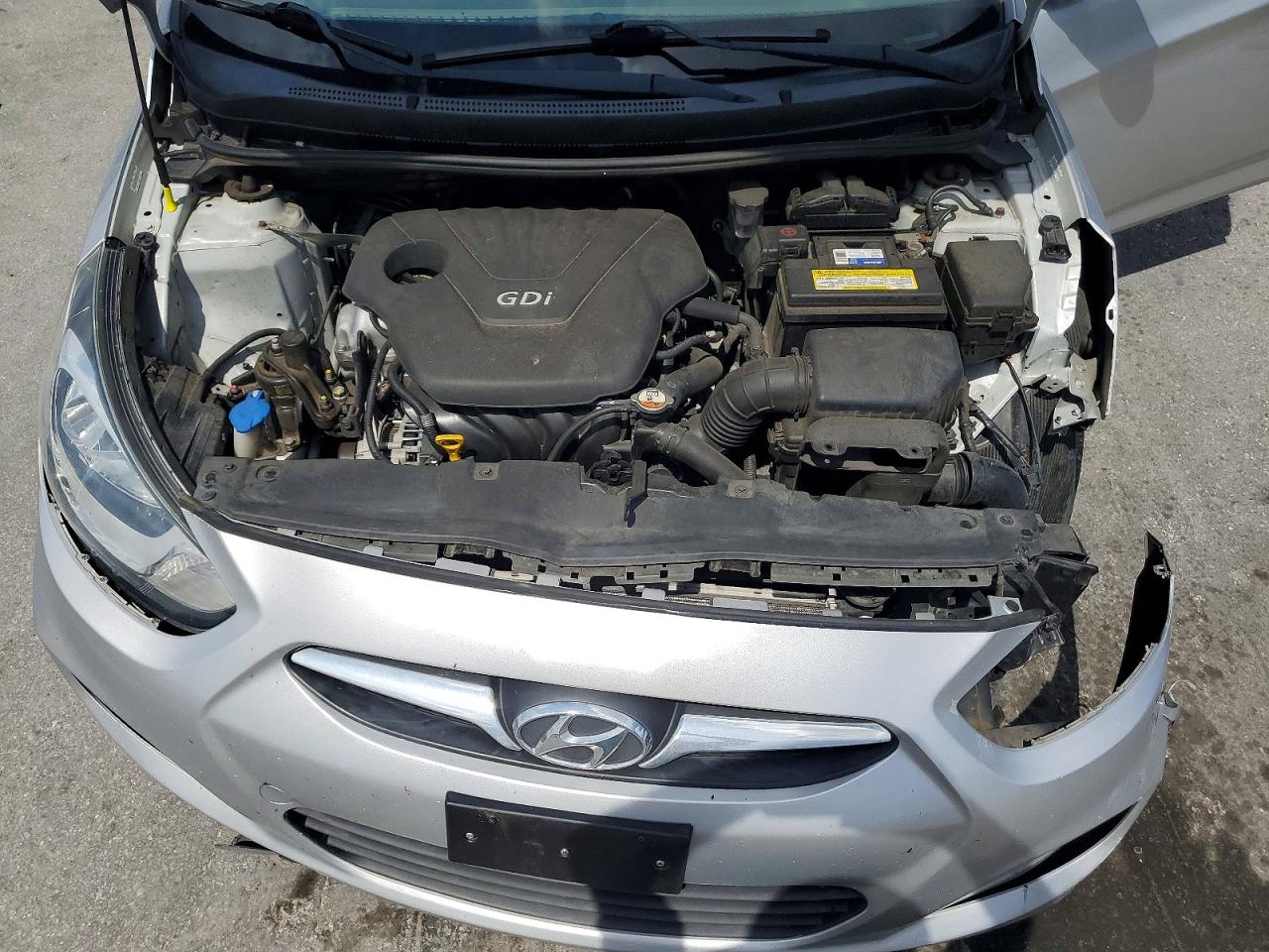 2013 Hyundai Accent Gls Silver vin: KMHCU4AE8DU578215