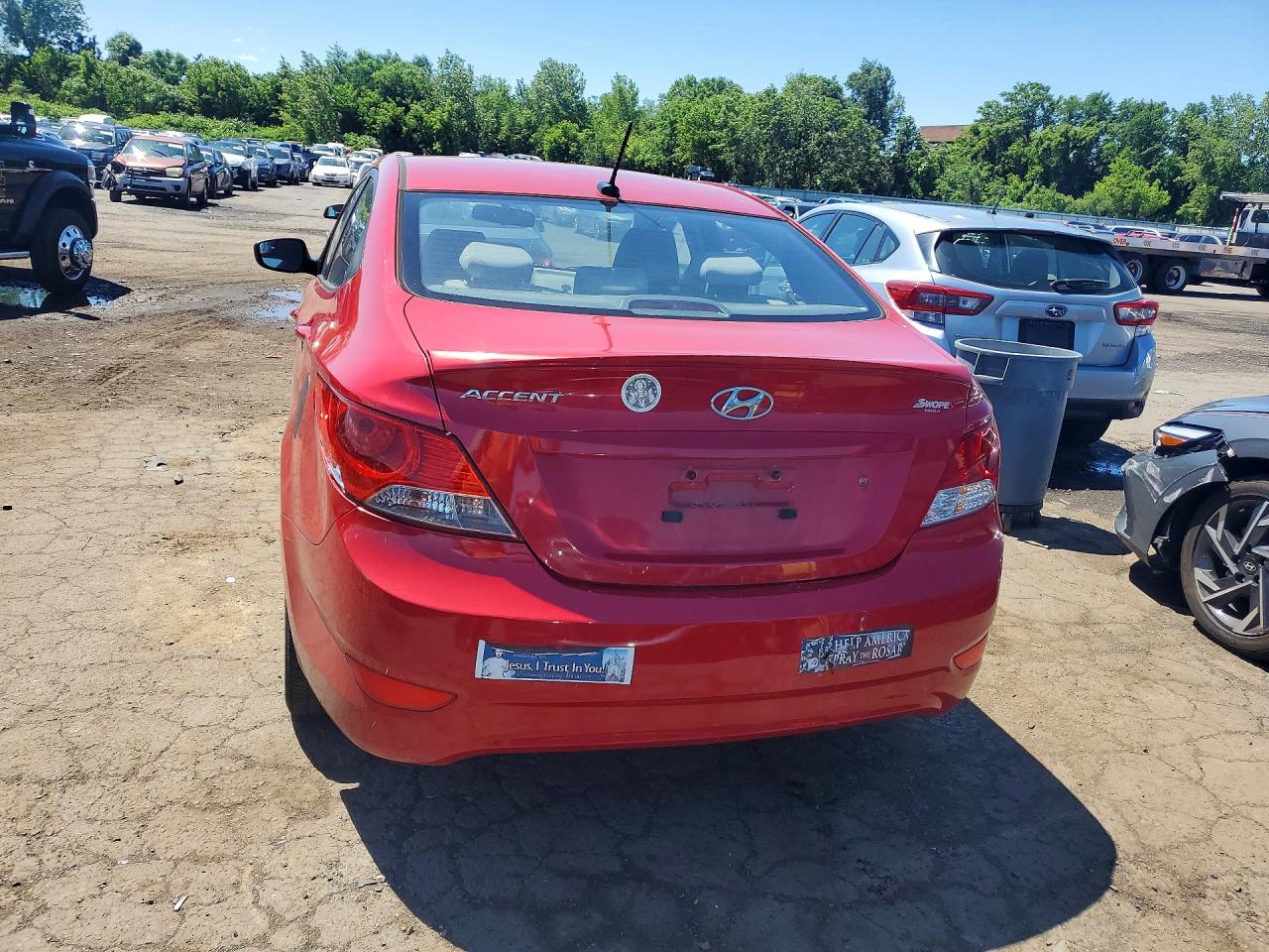 2014 Hyundai Accent Gls Red vin: KMHCU4AE8EU768307