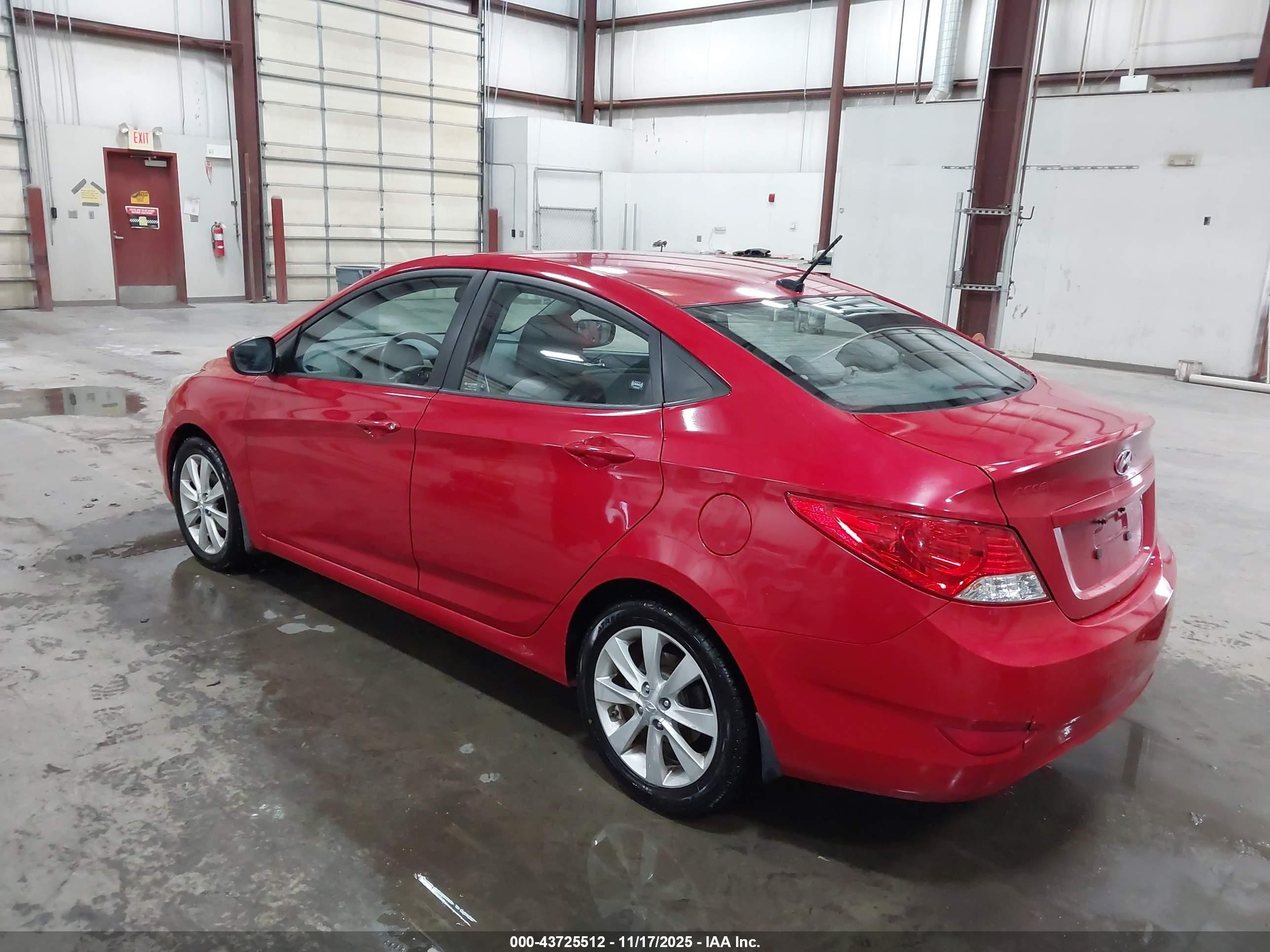 2012 Hyundai Accent Gls Red vin: KMHCU4AE9CU162172