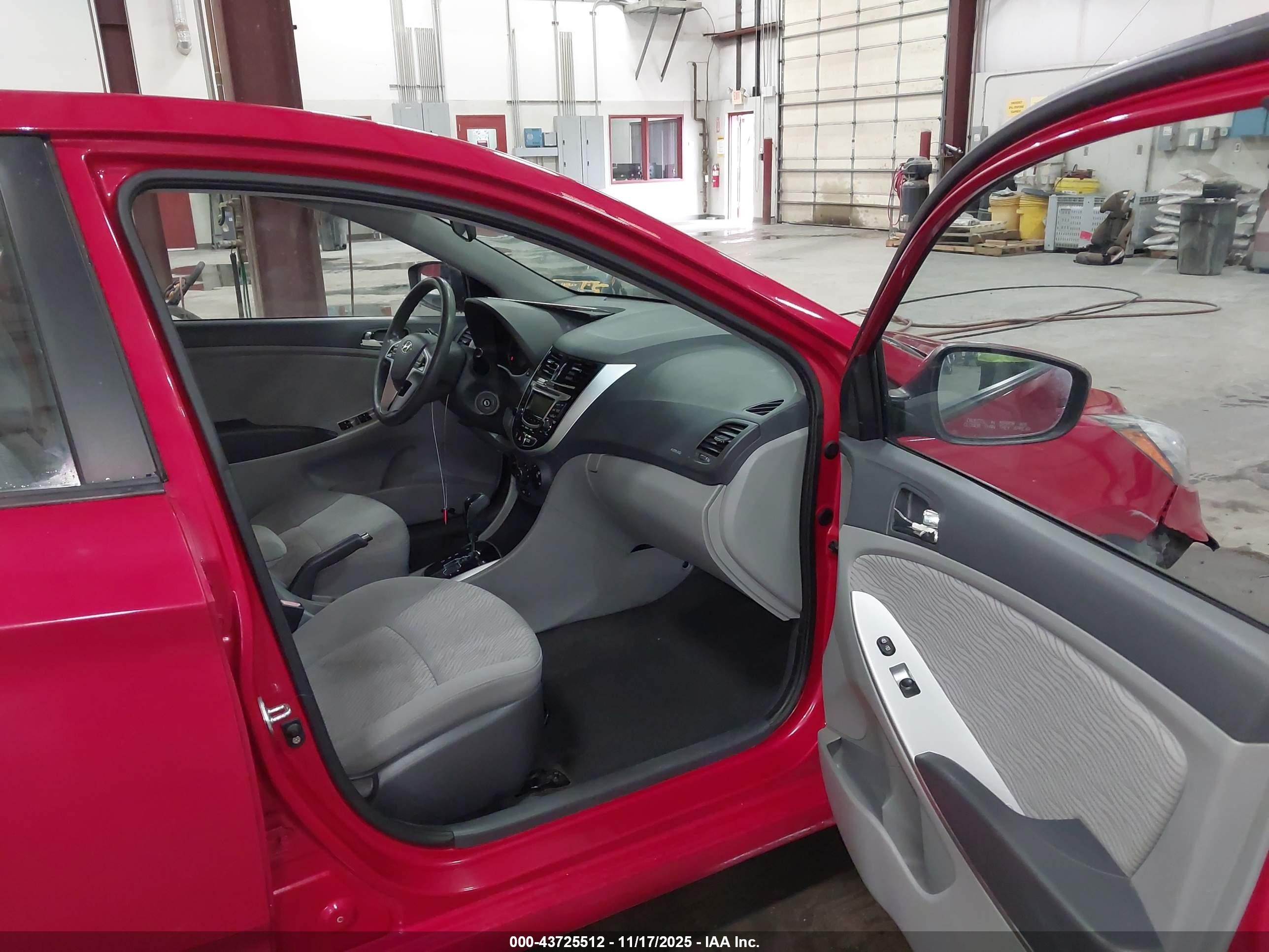 2012 Hyundai Accent Gls Red vin: KMHCU4AE9CU162172