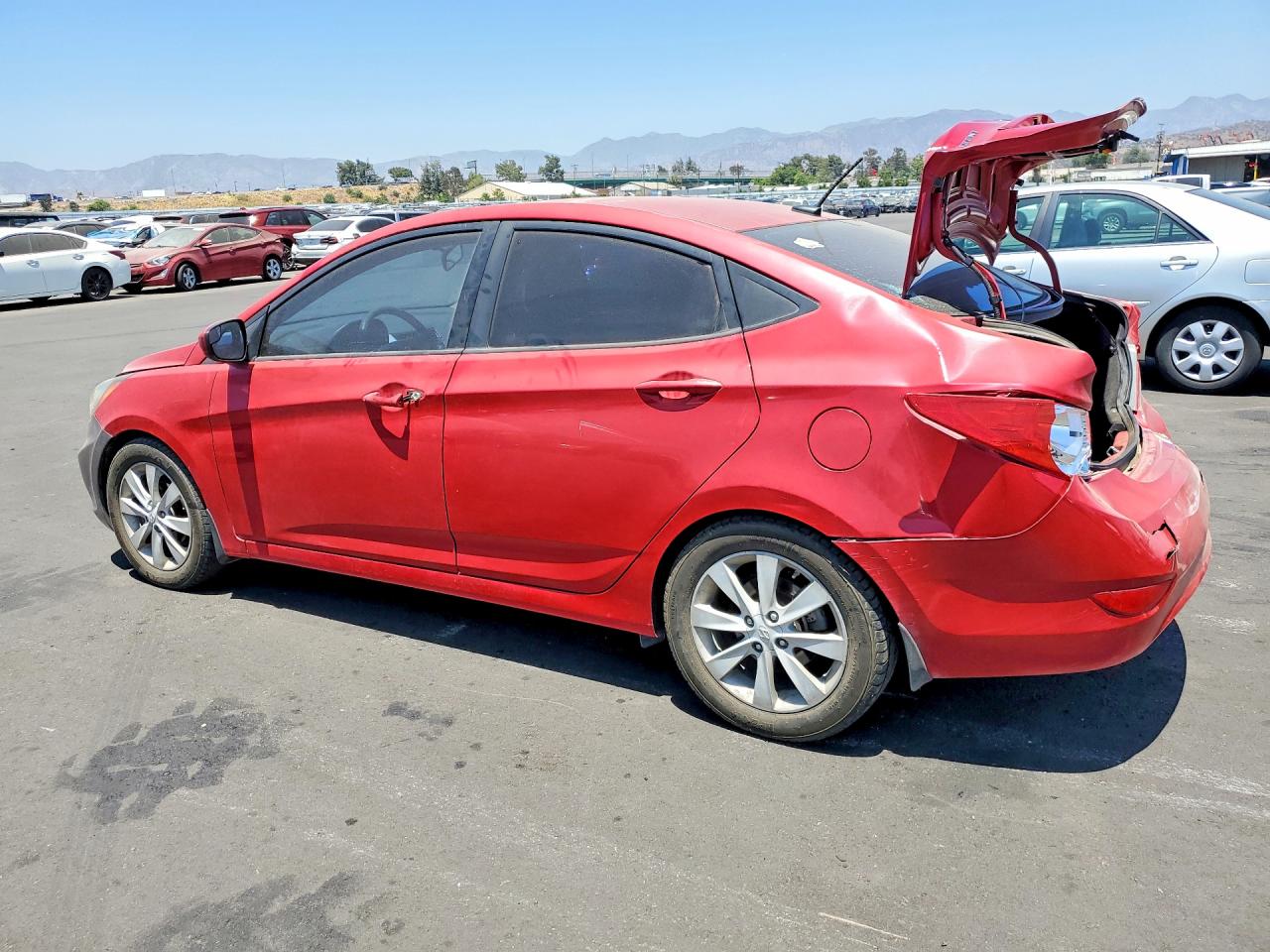 2012 Hyundai Accent Gls Red vin: KMHCU4AE9CU220636