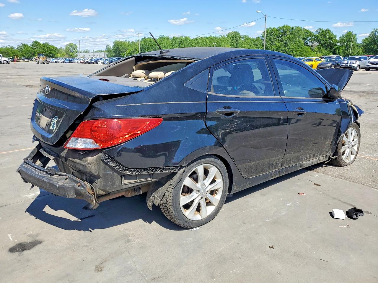 2013 Hyundai Accent Gls Black vin: KMHCU4AE9DU354984