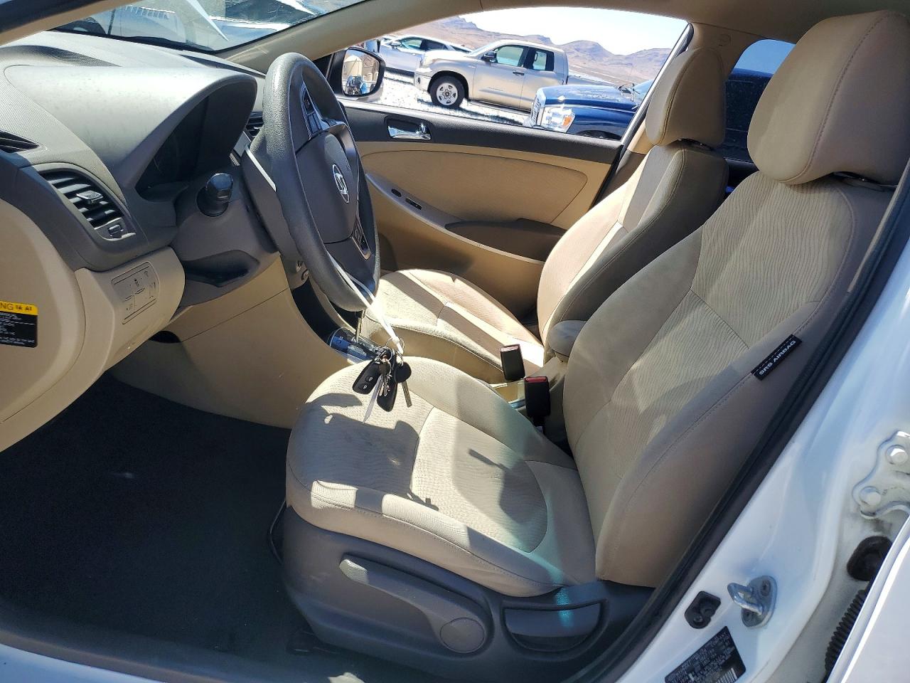 2014 Hyundai Accent Gls White vin: KMHCU4AE9EU775282