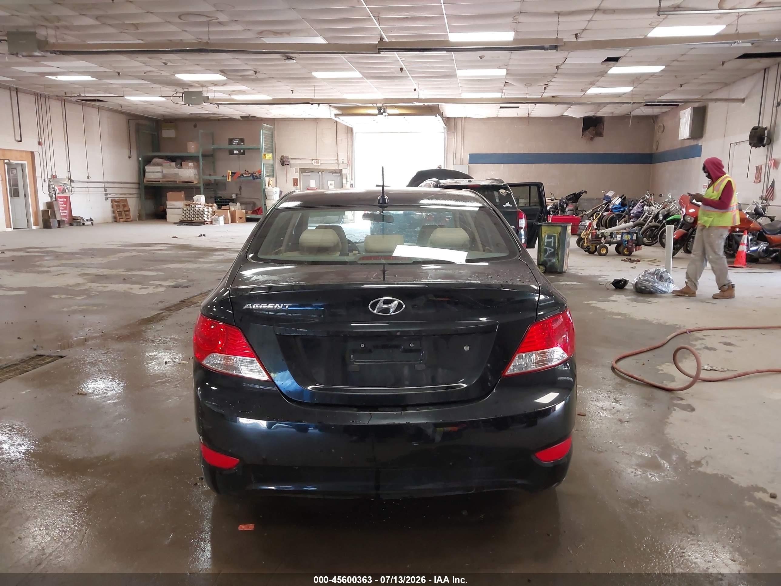 2012 Hyundai Accent Gls Black vin: KMHCU4AEXCU038461