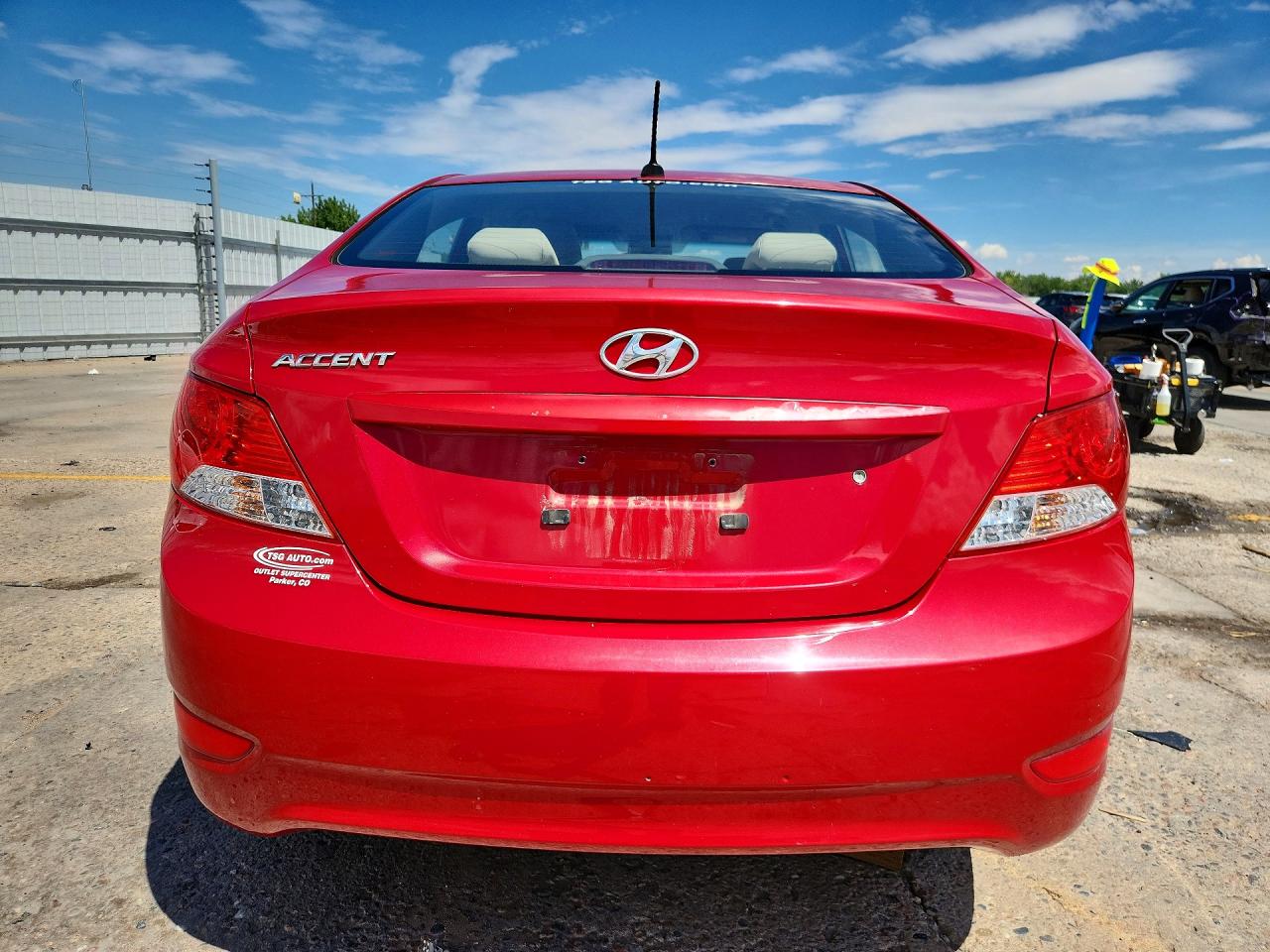 2012 Hyundai Accent Gls Red vin: KMHCU4AEXCU057883