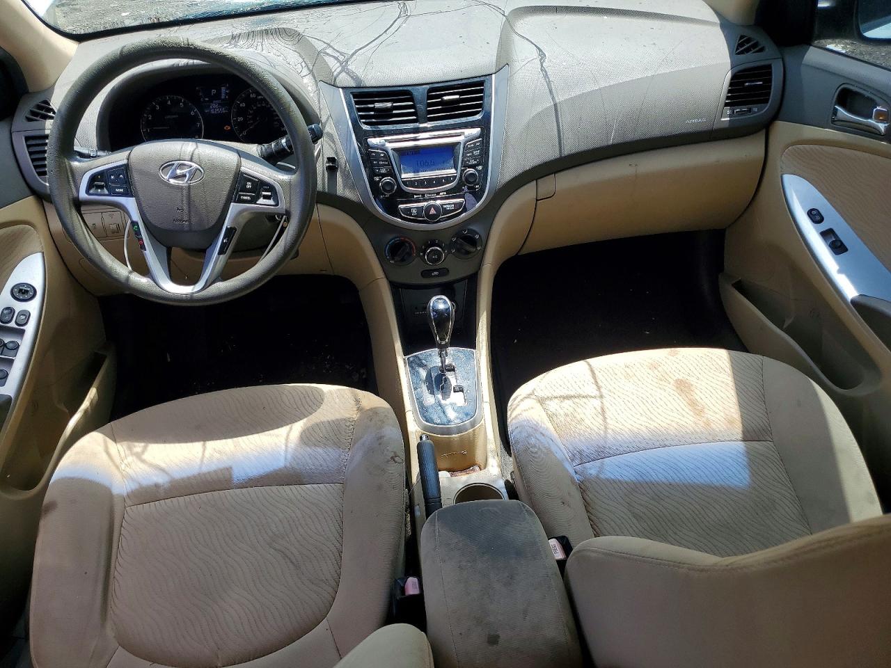 2012 Hyundai Accent Gls White vin: KMHCU4AEXCU061013