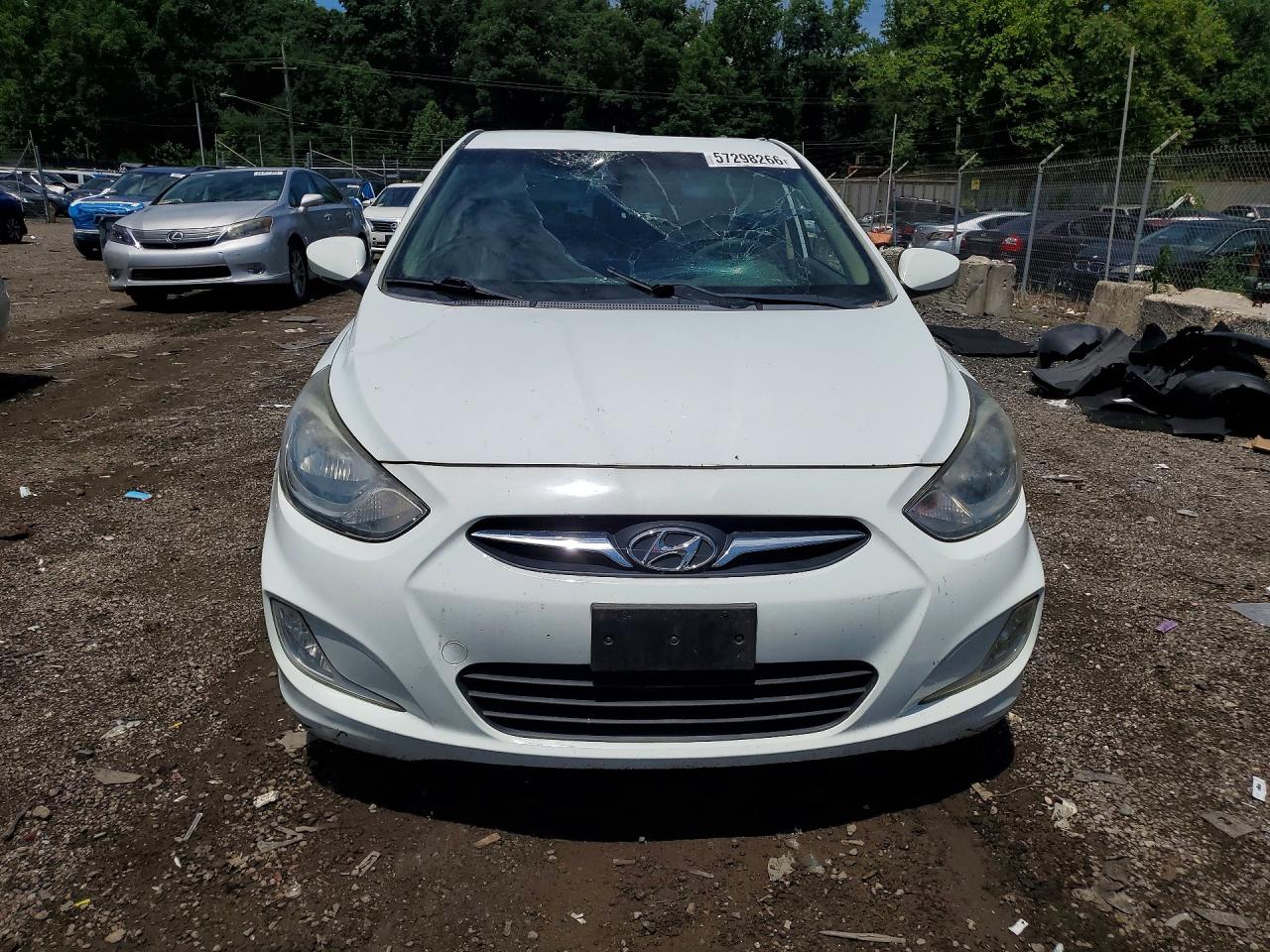 2012 Hyundai Accent Gls White vin: KMHCU4AEXCU061013