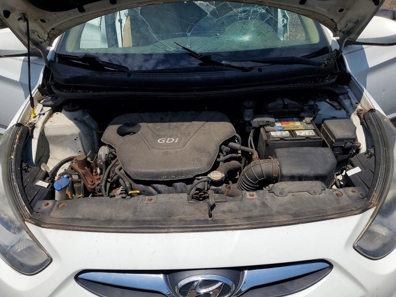 2012 Hyundai Accent Gls White vin: KMHCU4AEXCU061013
