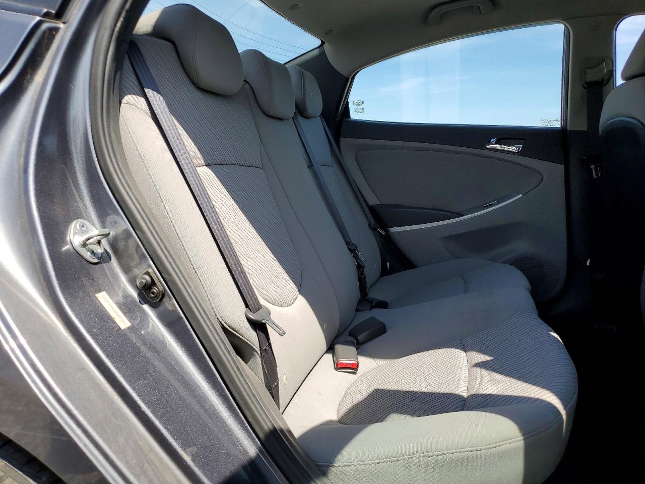 2013 Hyundai Accent Gls Gray vin: KMHCU4AEXDU339099