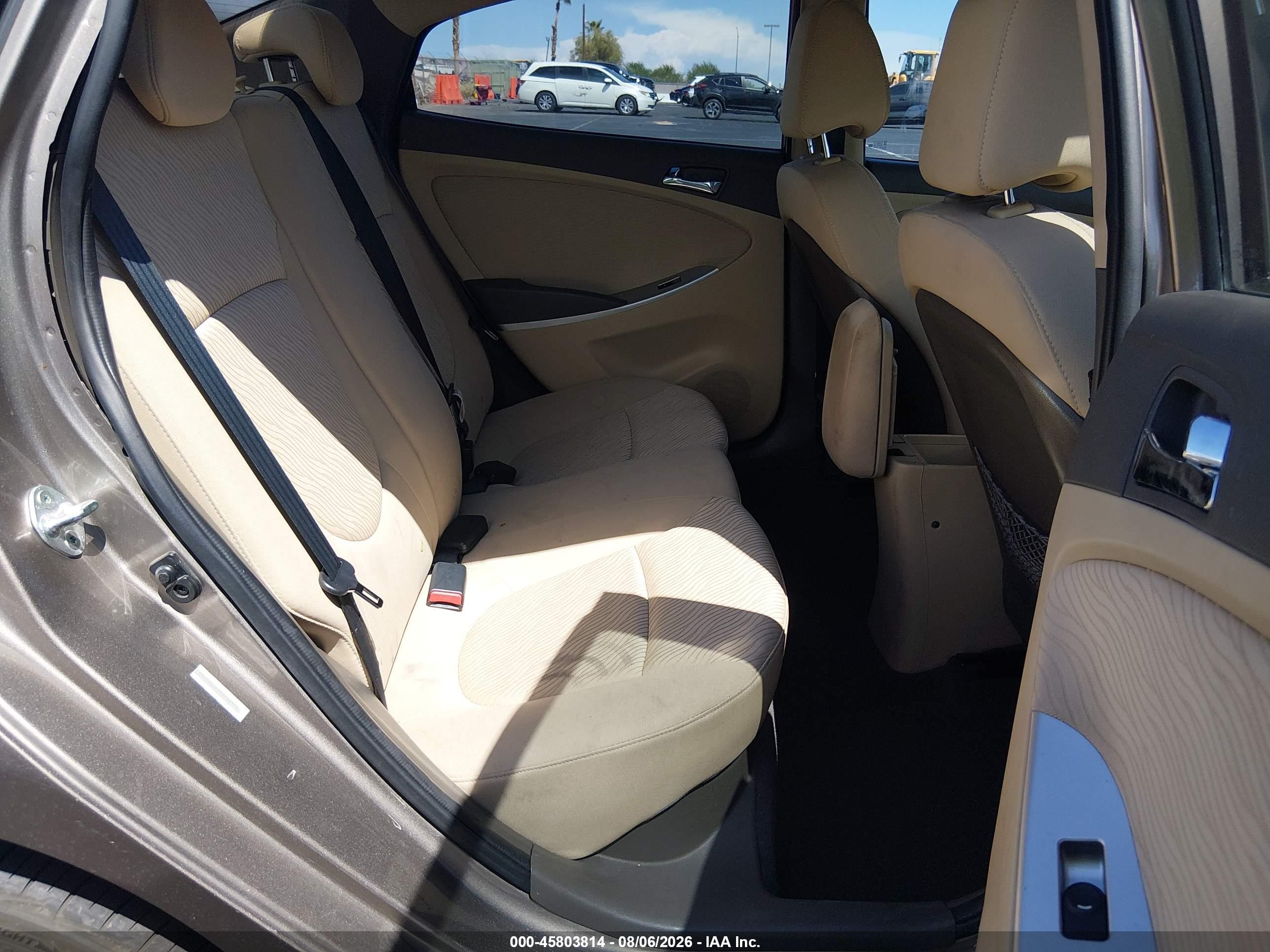 2014 Hyundai Accent Gls Tan vin: KMHCU4AEXEU746910