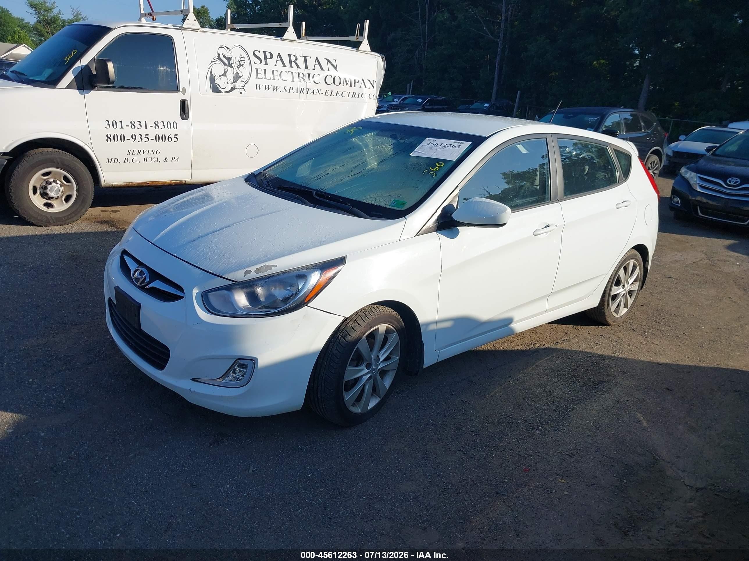 2012 Hyundai Accent Se White vin: KMHCU5AE0CU013607