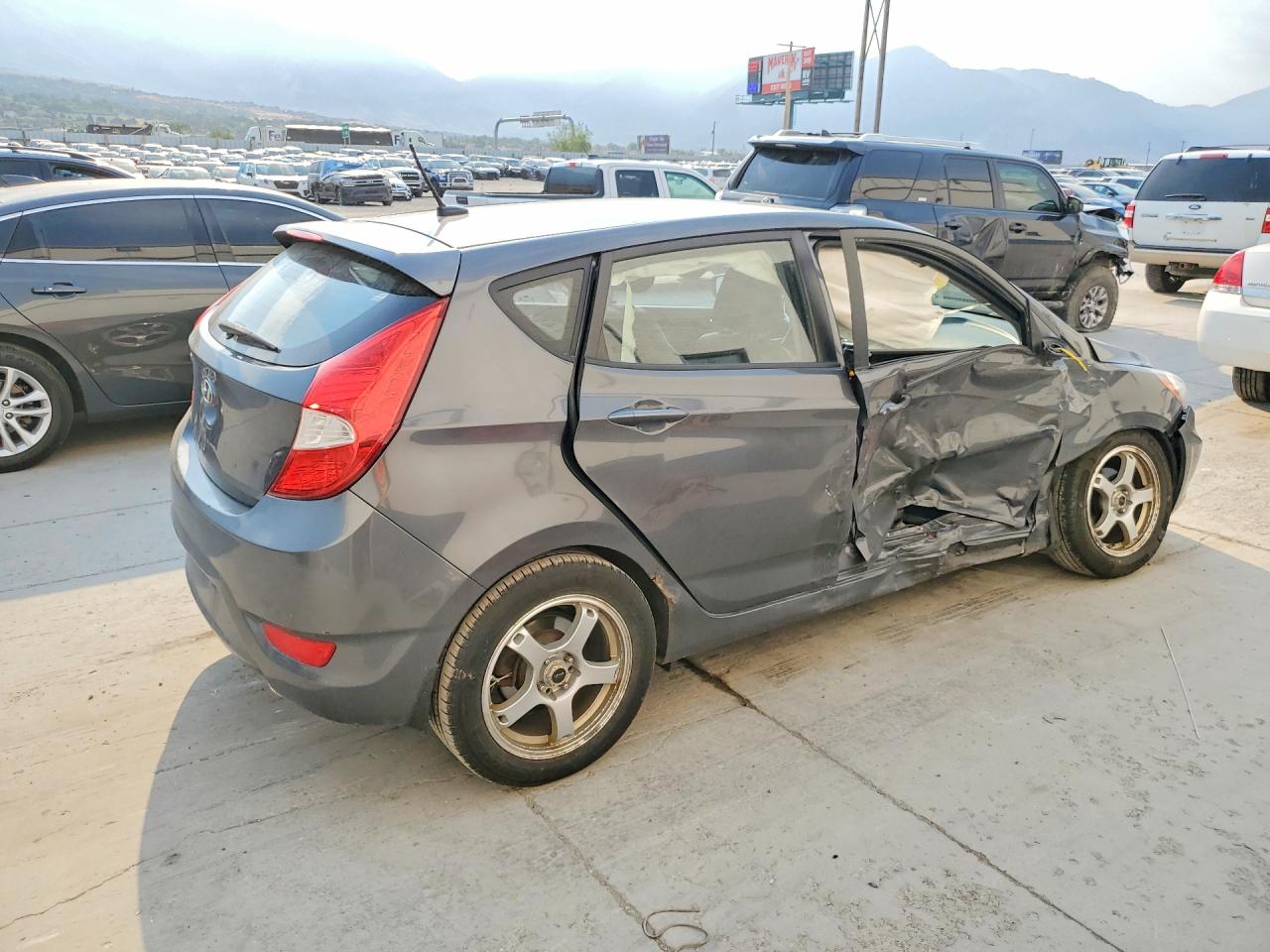 2012 Hyundai Accent Se Gray vin: KMHCU5AE0CU049202