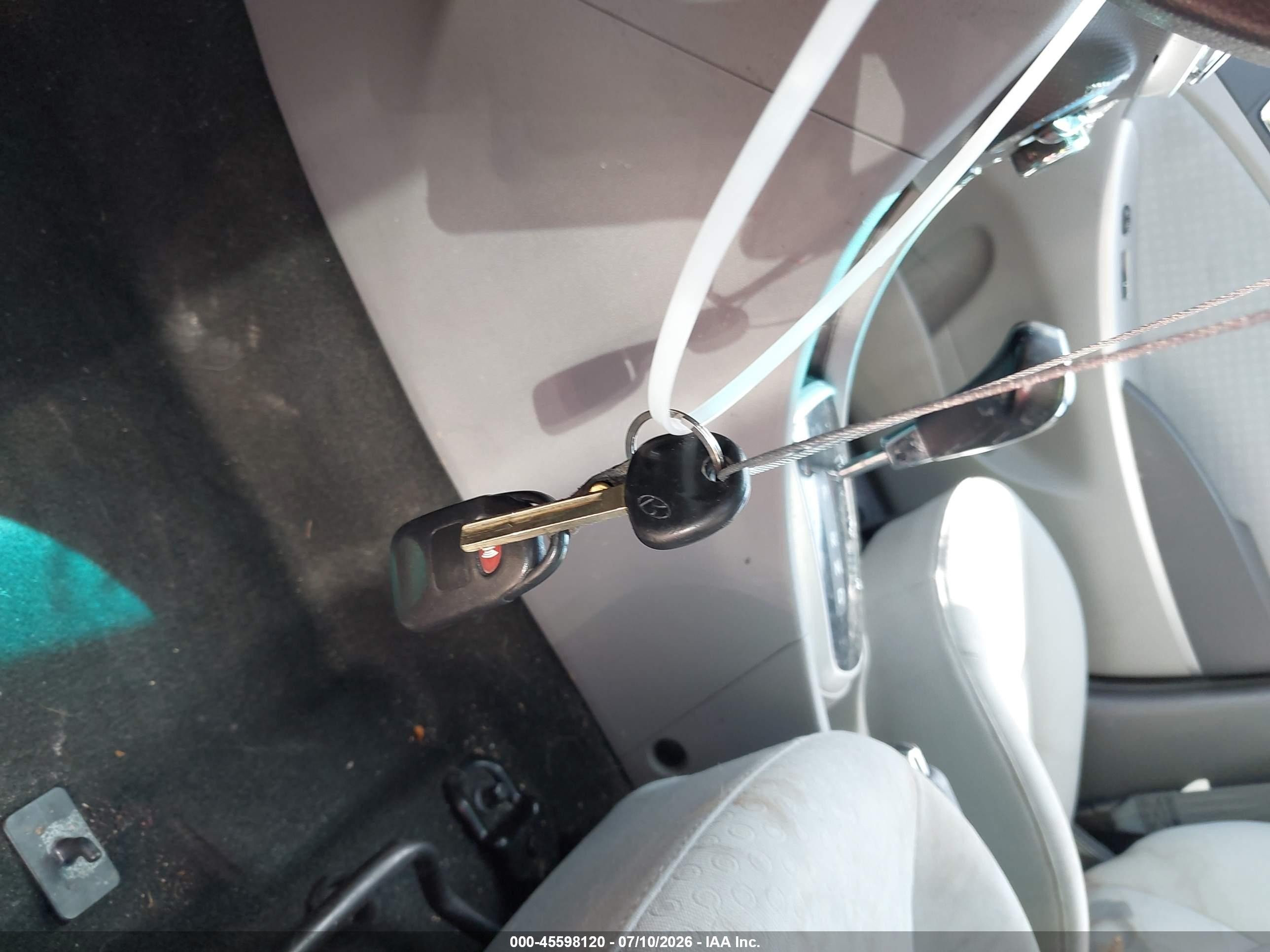 2013 Hyundai Accent Se Light Blue vin: KMHCU5AE0DU078491
